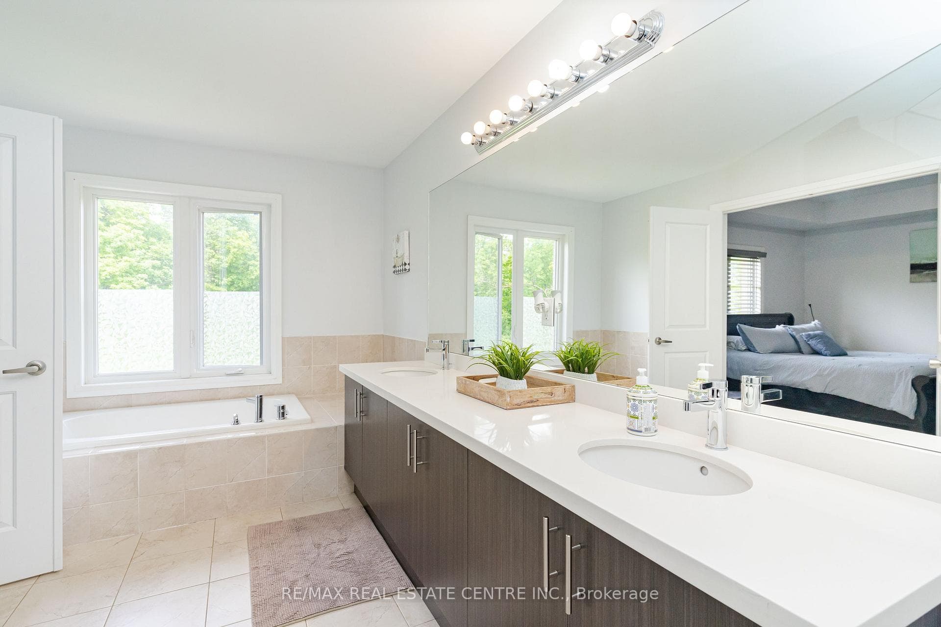 43 Oliana Way photo 20