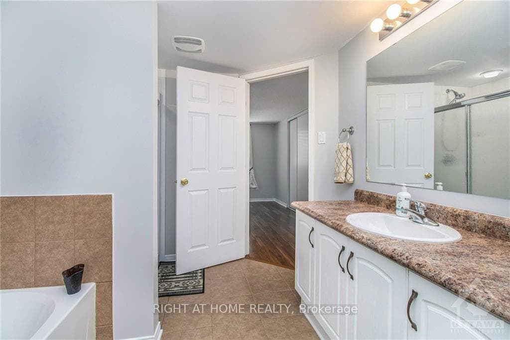 2086 VALIN Street Unit 1 photo 18