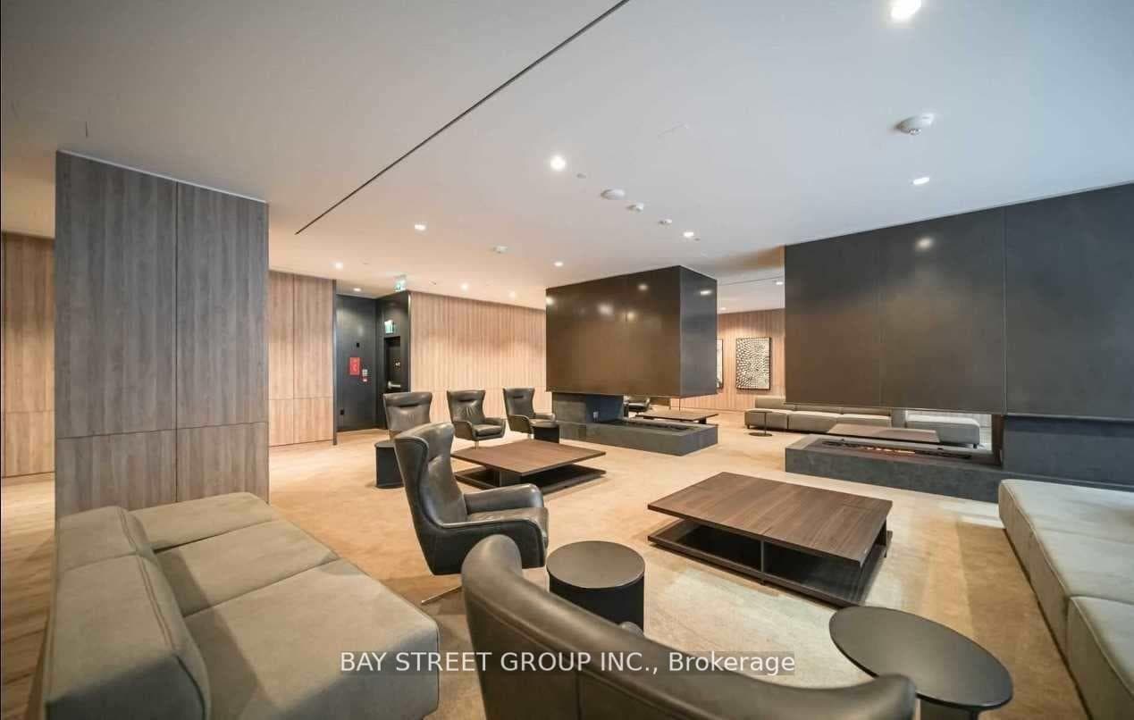 27 Bathurst Street Unit 1514 photo 16