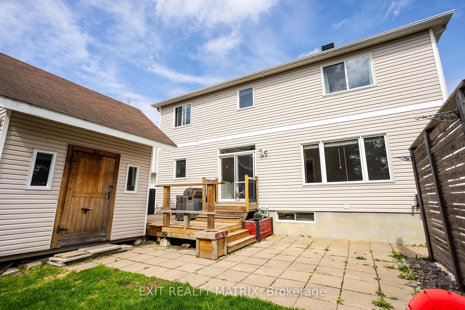 133 Labelle Street photo 43
