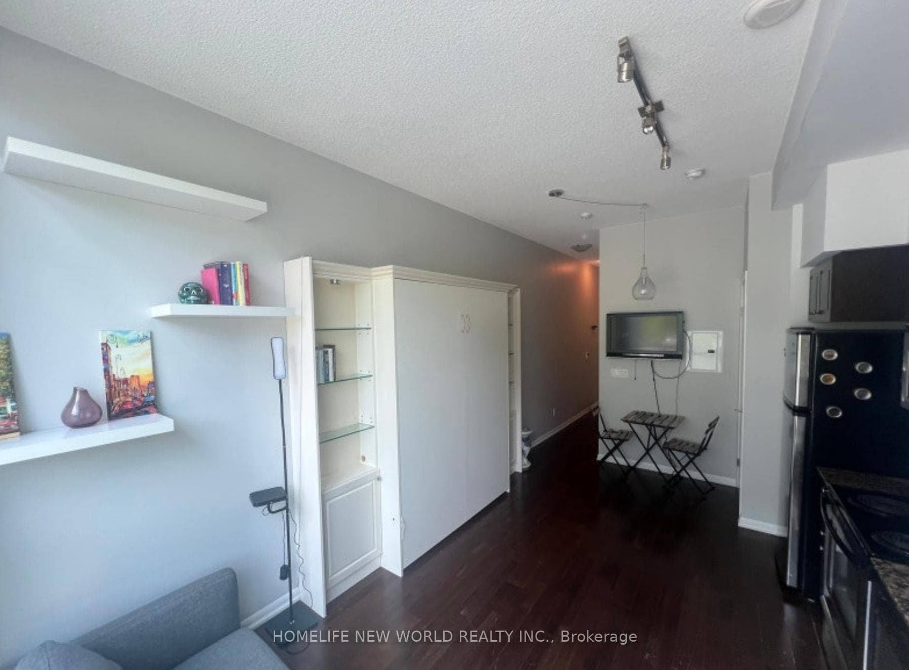 209 Fort York Boulevard Unit 275 photo 2