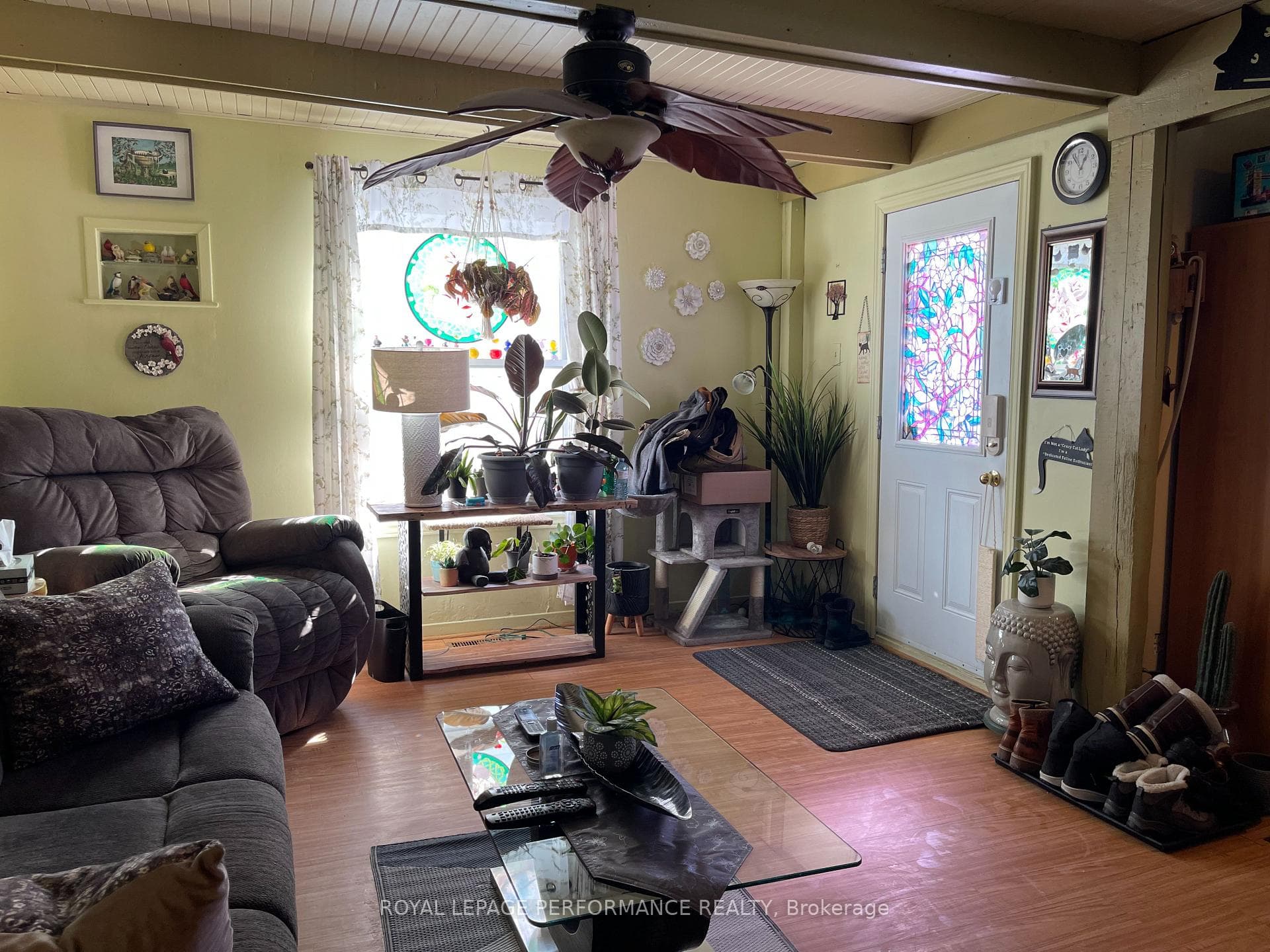 1027 Augustus Street photo 3
