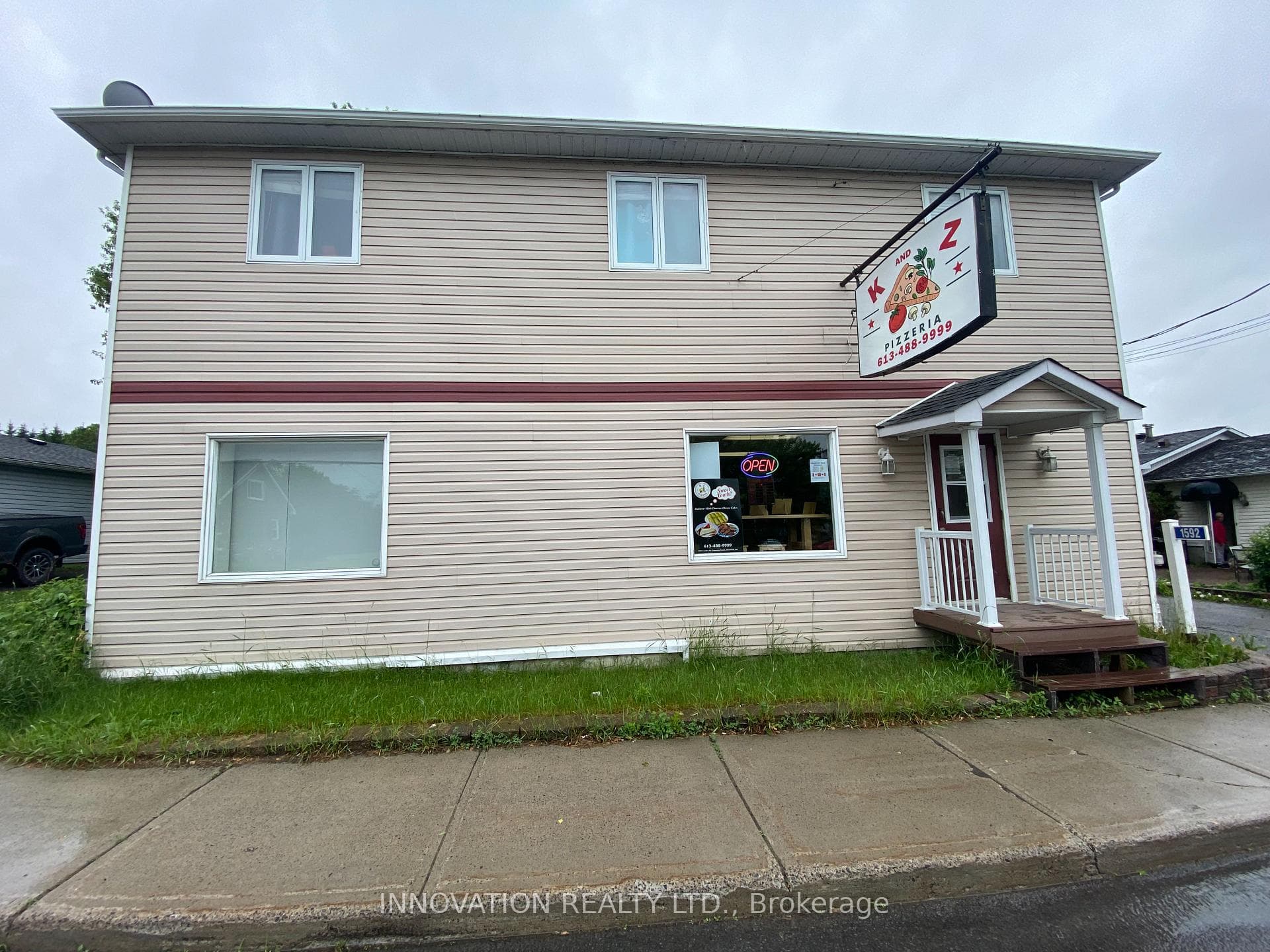 1592 Landry Street photo 3