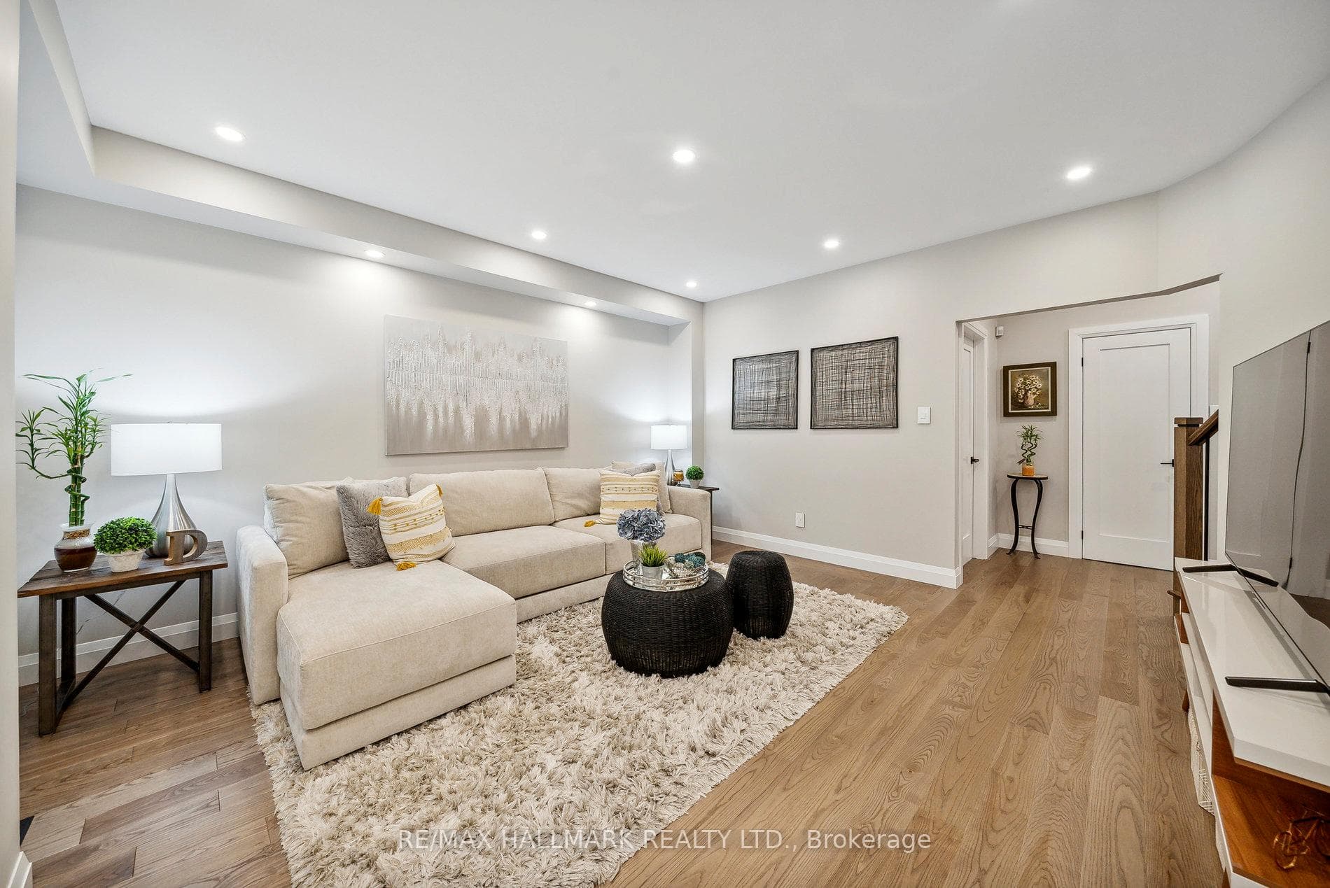 1156 Carding Mill Place photo 16