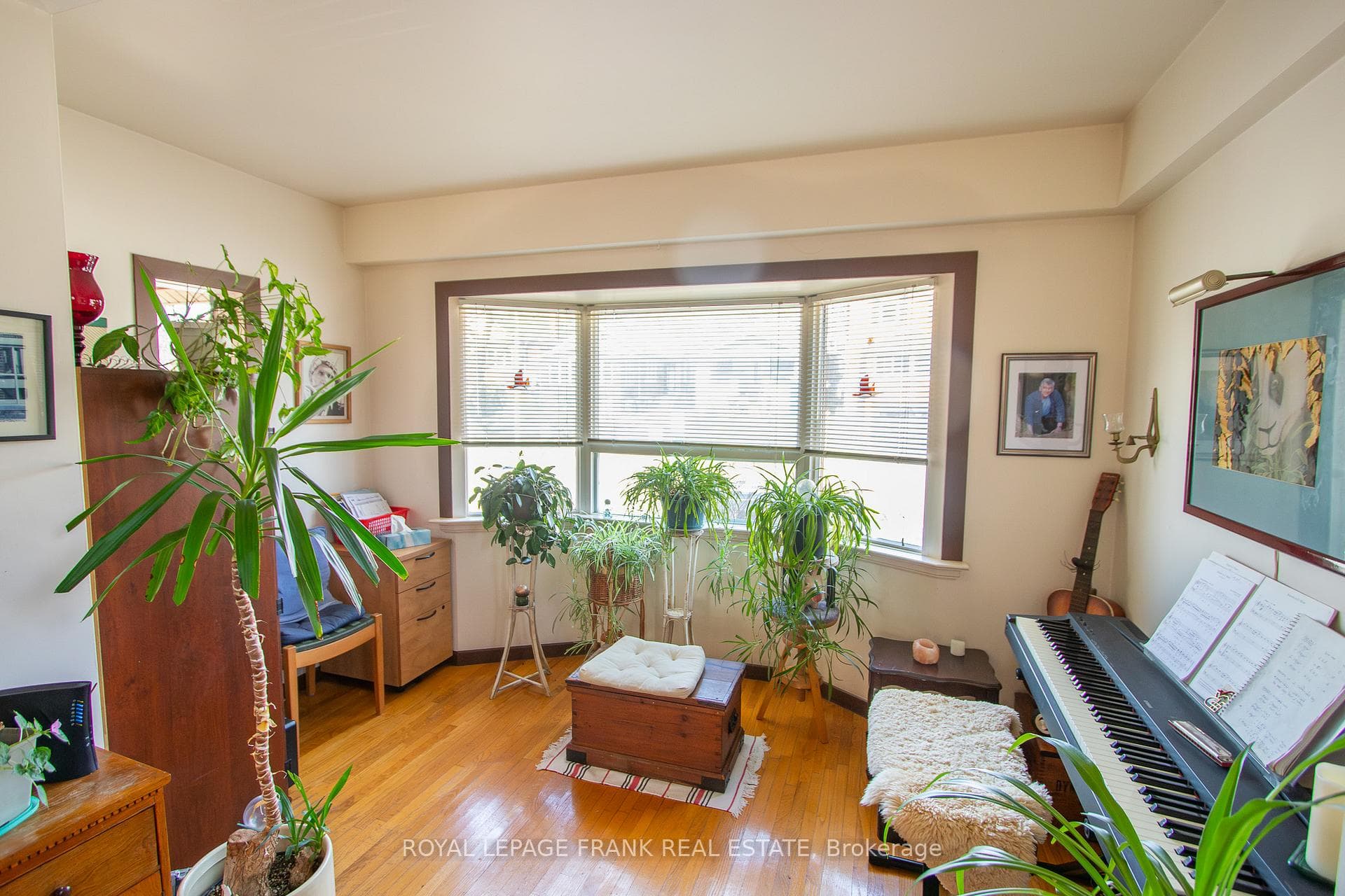 143 Eastwood Road photo 17