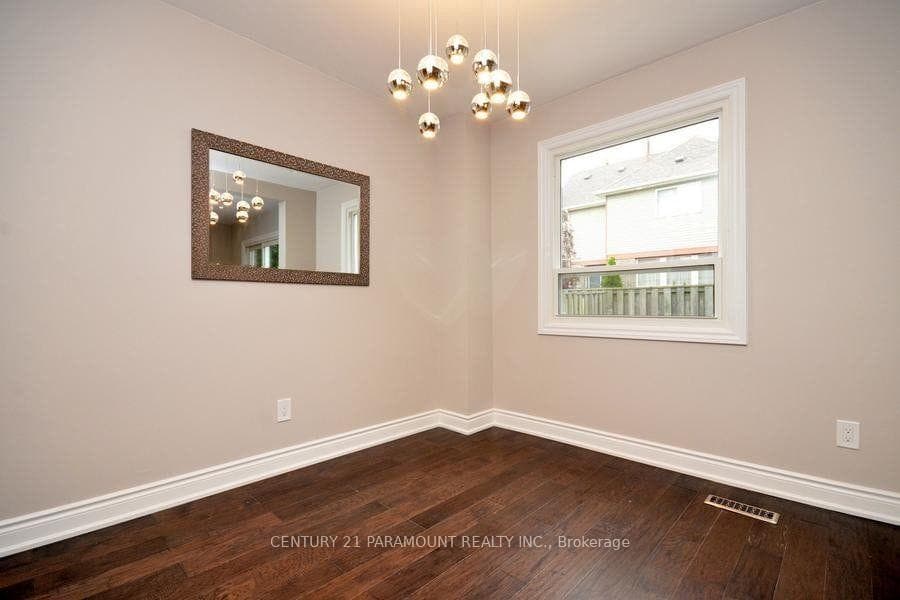 13 Denlow Drive photo 15