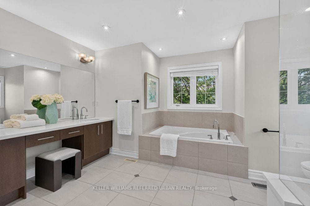 233 Finch Avenue photo 37