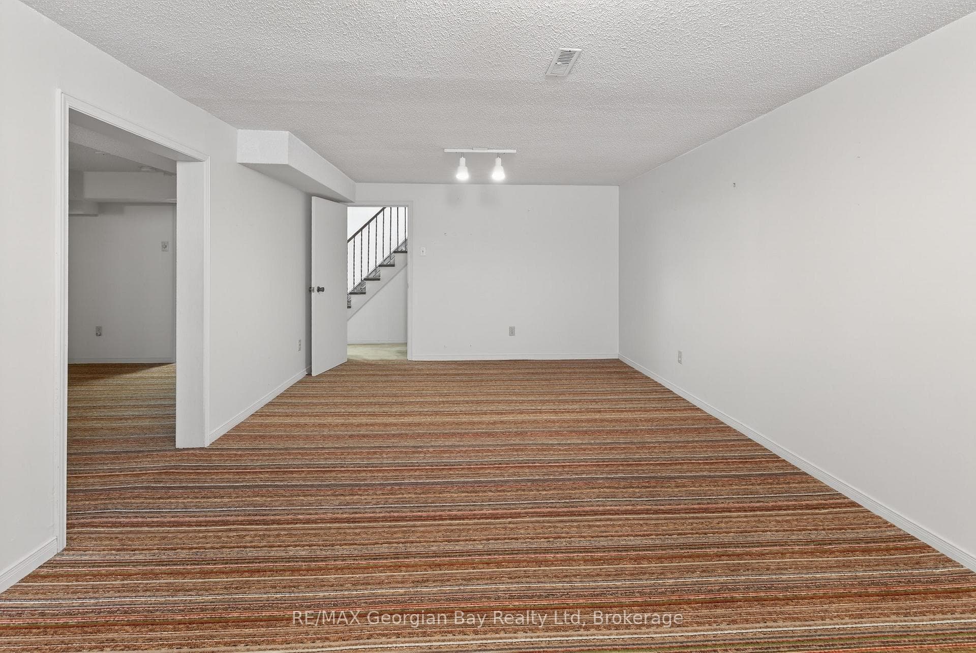 1032 Dominion Avenue photo 22