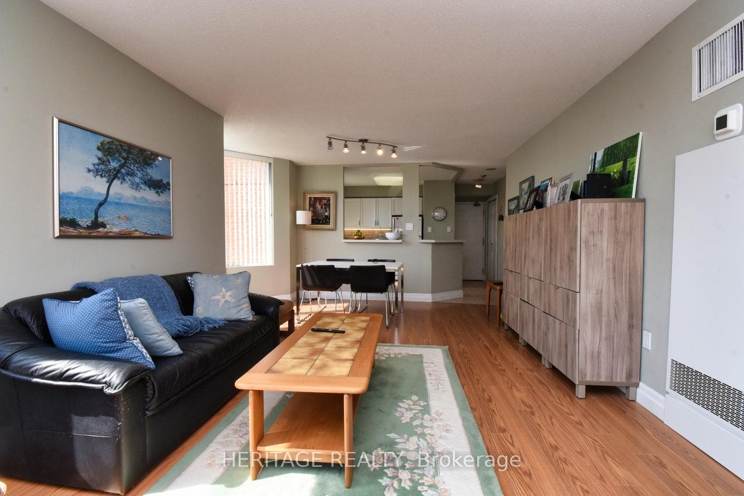 1270 Maple Crossing Boulevard Unit 1601 photo 5