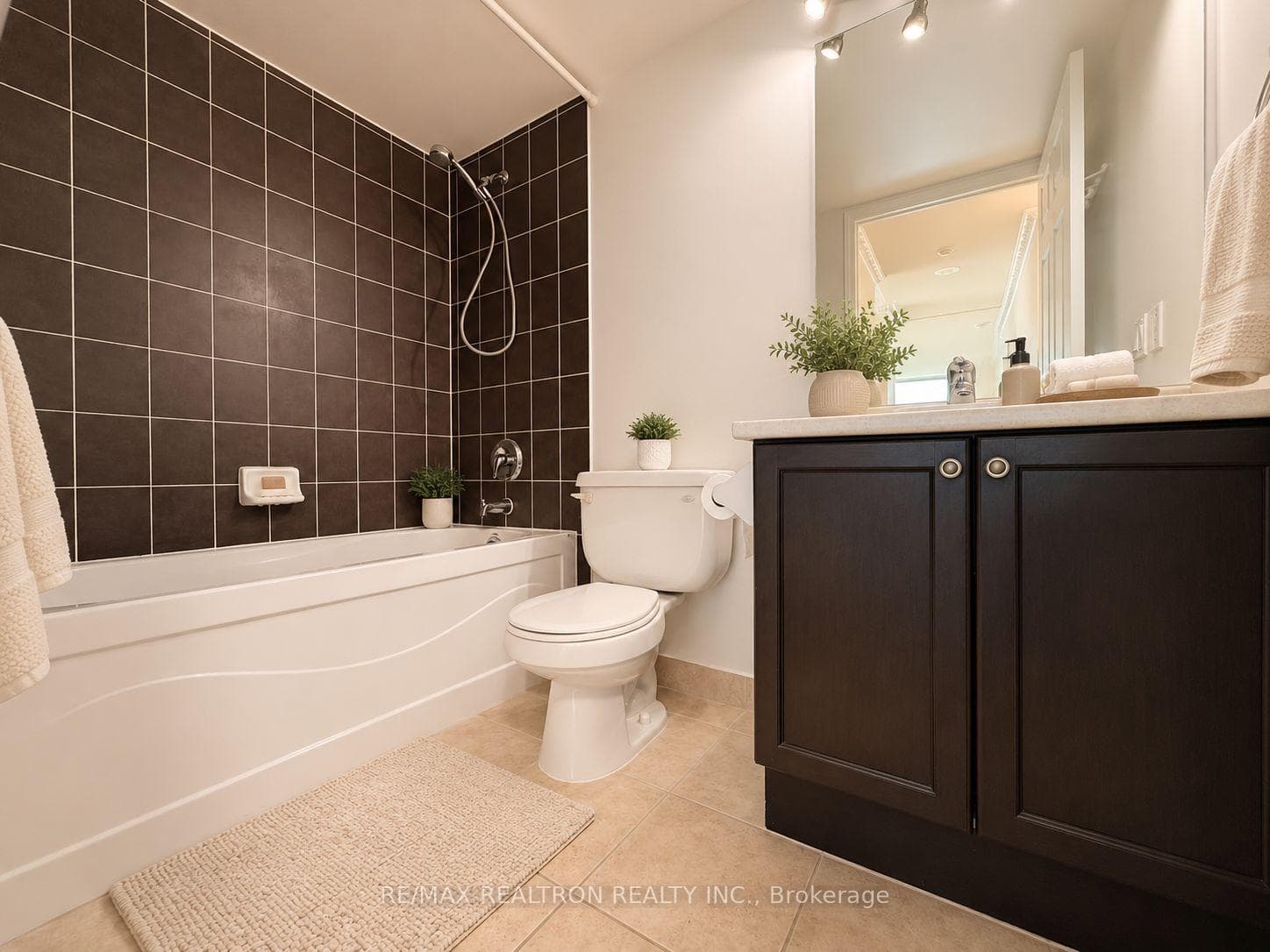 68 Grangeway Avenue Unit 1010 photo 14
