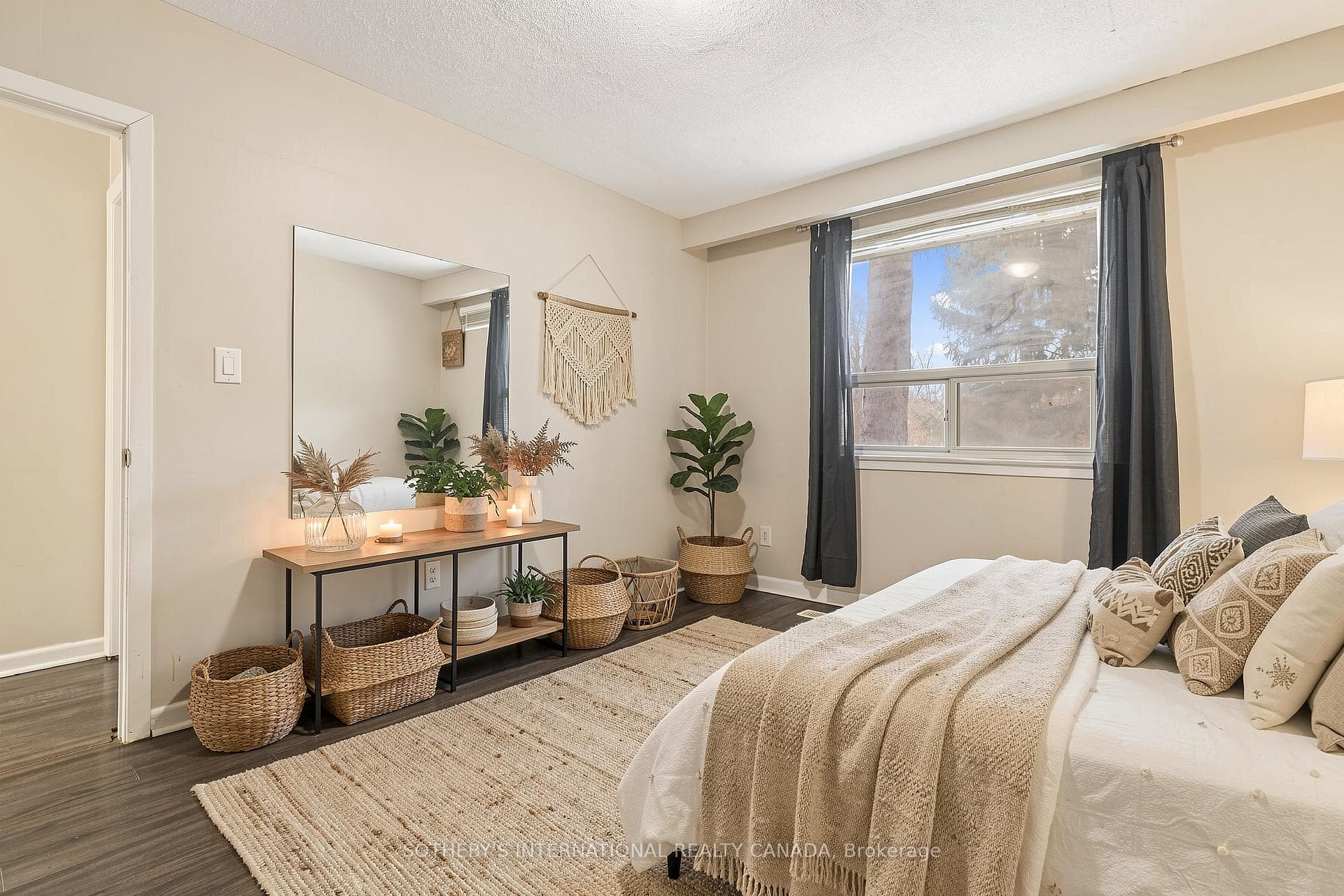 957 Beechwood Avenue Unit upper photo 15
