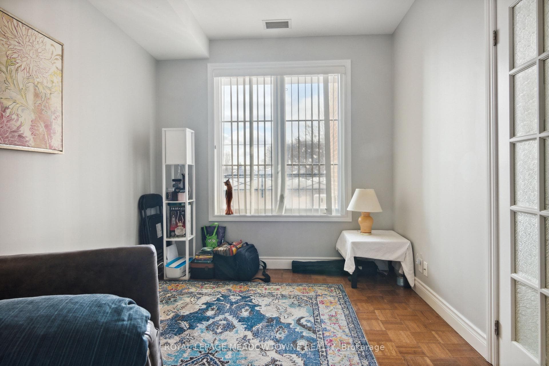 9519 Keele Street Unit 223 photo 25