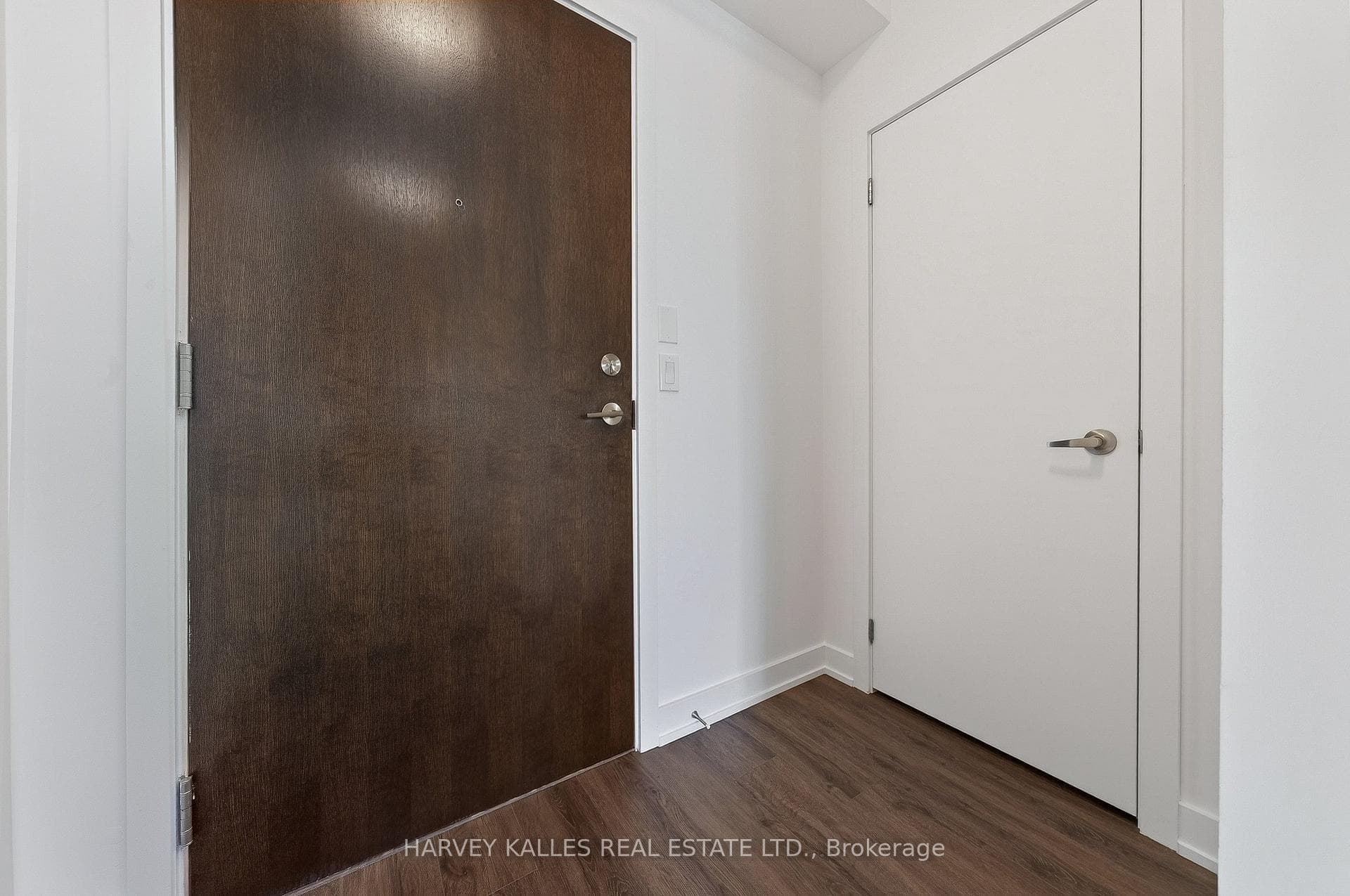630 Greenwood Avenue Unit 503 photo 3