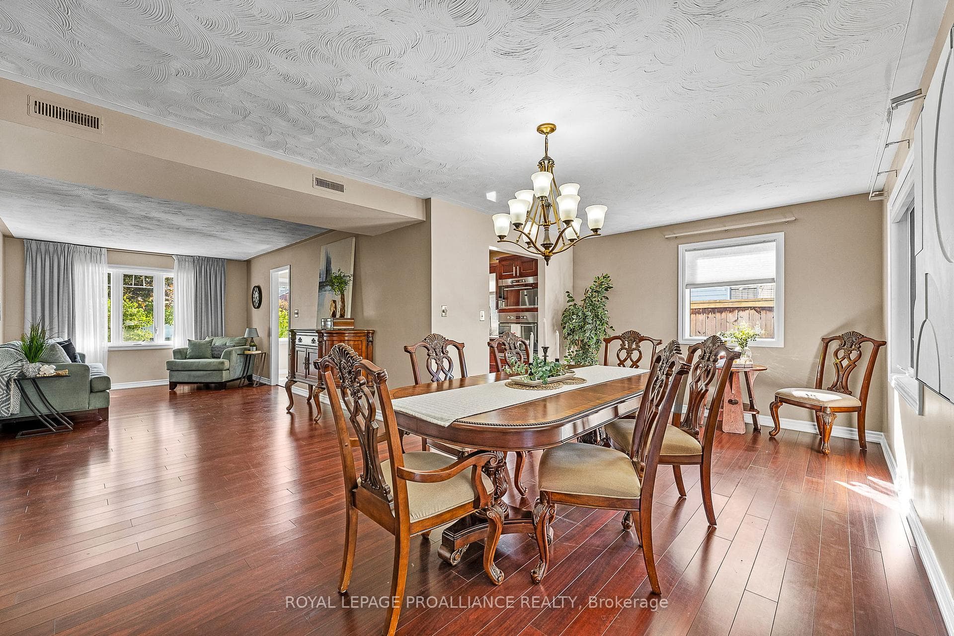14 Catherine Crescent photo 10