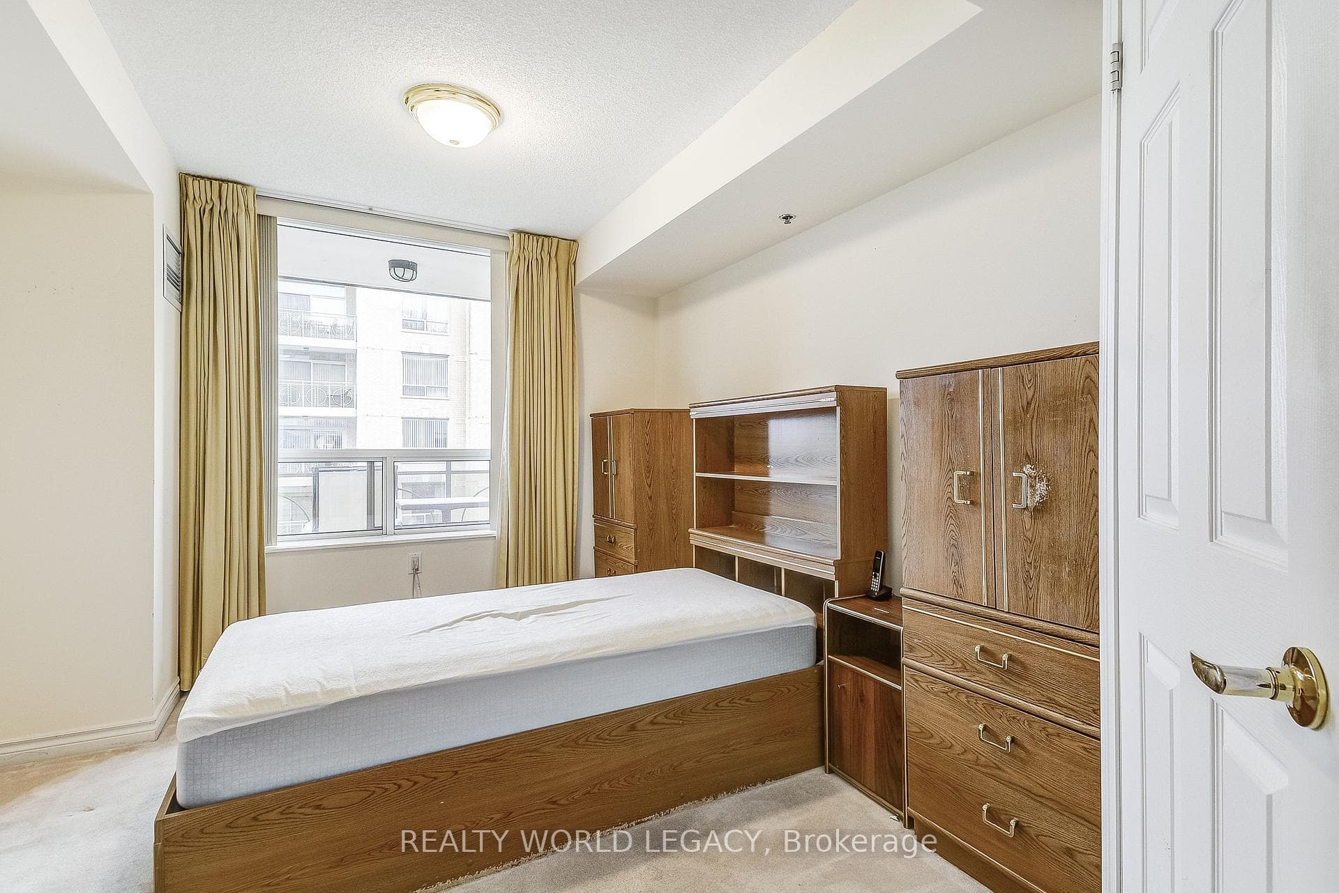 100 Burloak Drive Unit 2313 photo 22