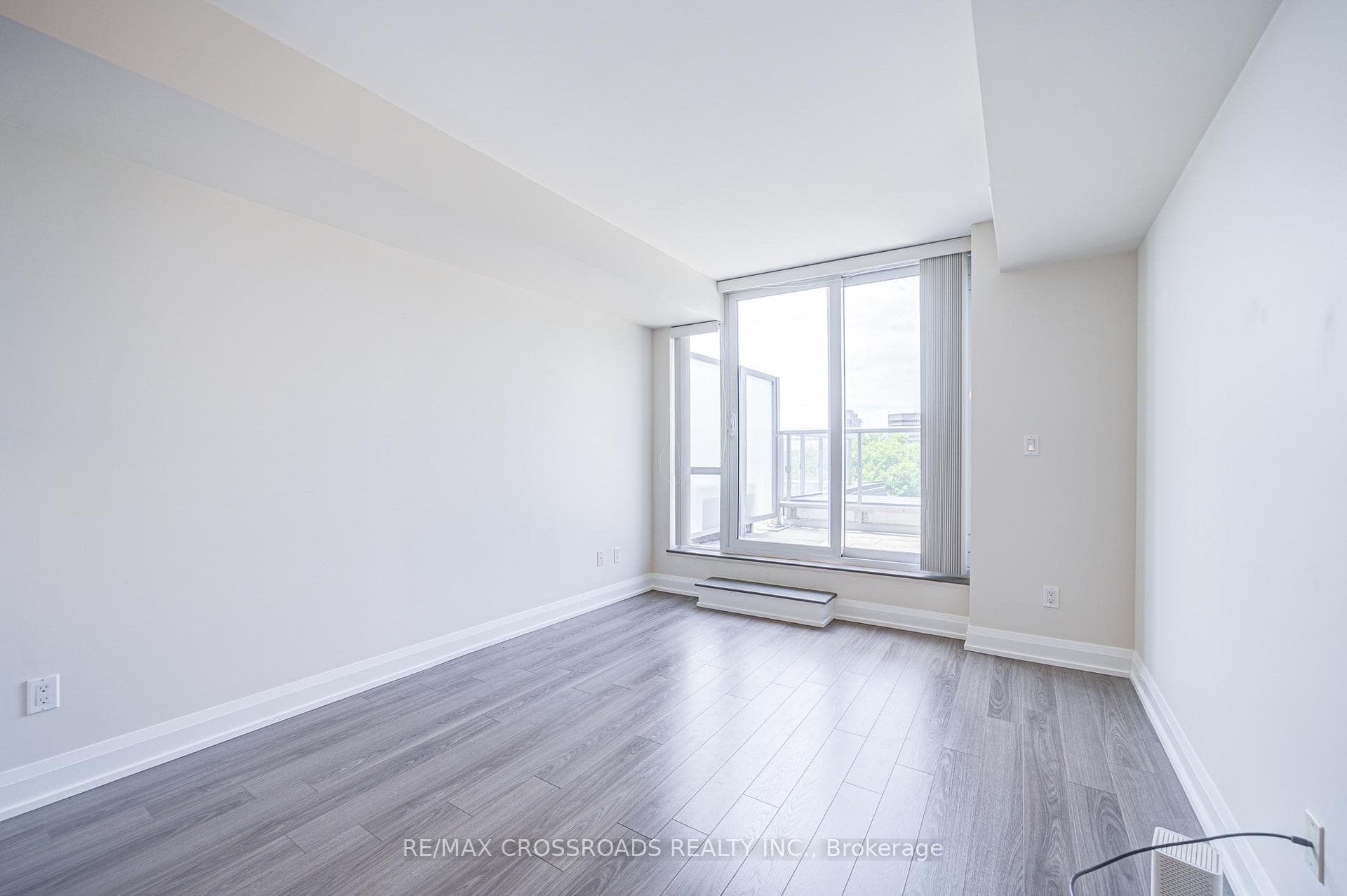 18 Graydon Hall Drive Unit 303 photo 15