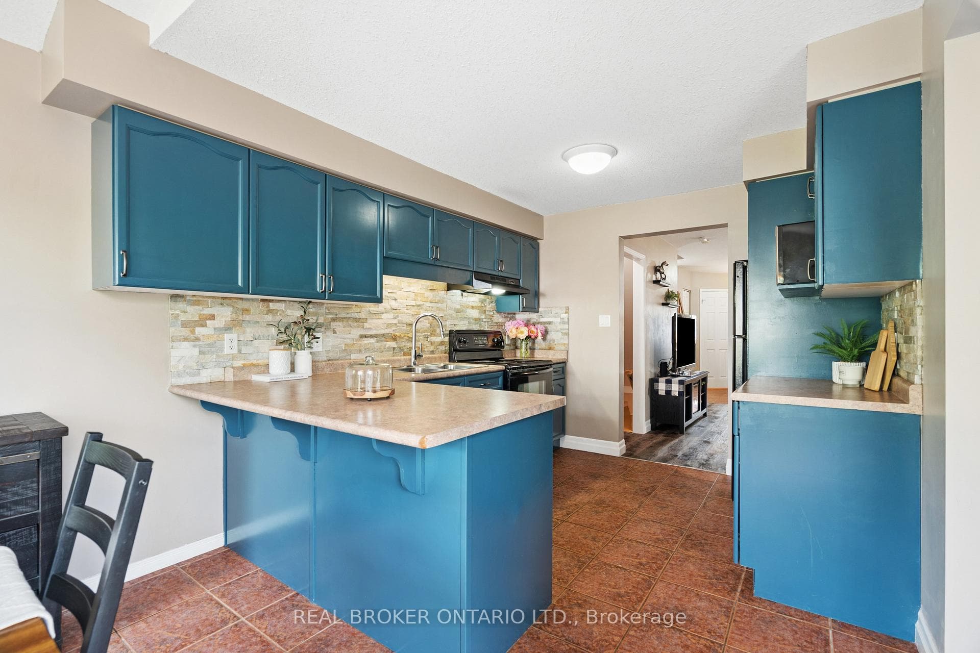 22 Sandcreek Lane photo 16