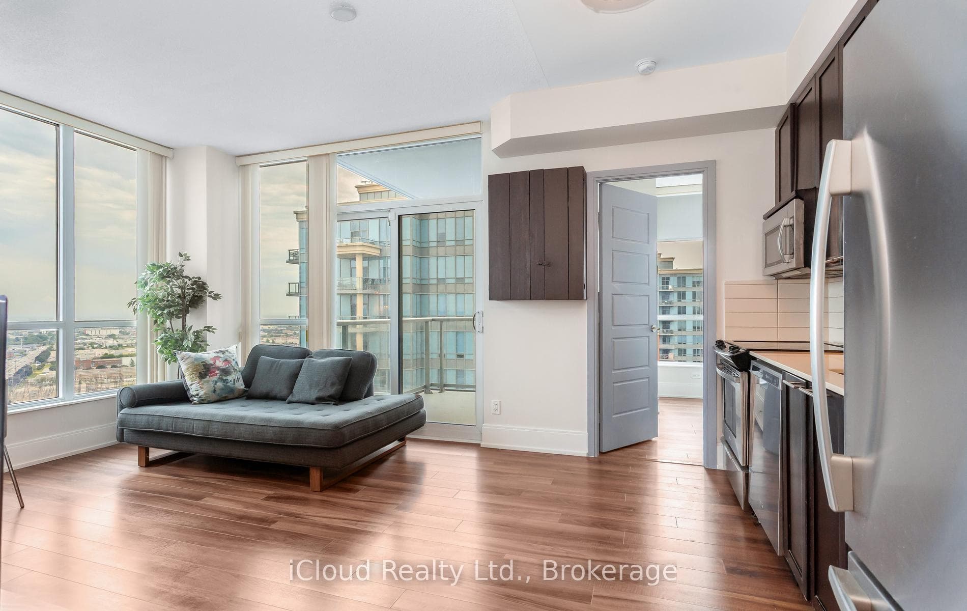 15 Viking Lane Unit 2502 photo 16