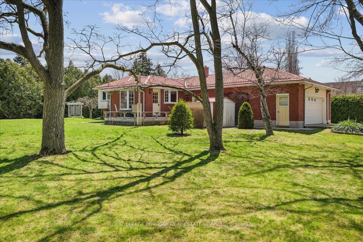 1 Westview Crescent photo 24