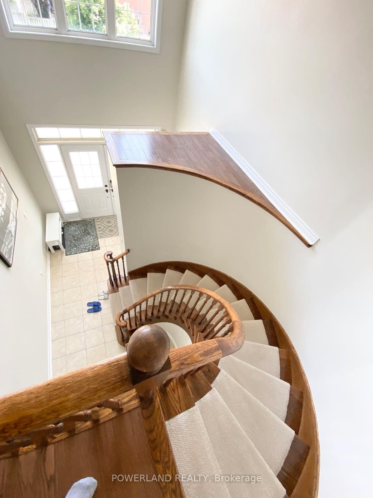 138 Farmstead Road photo 2