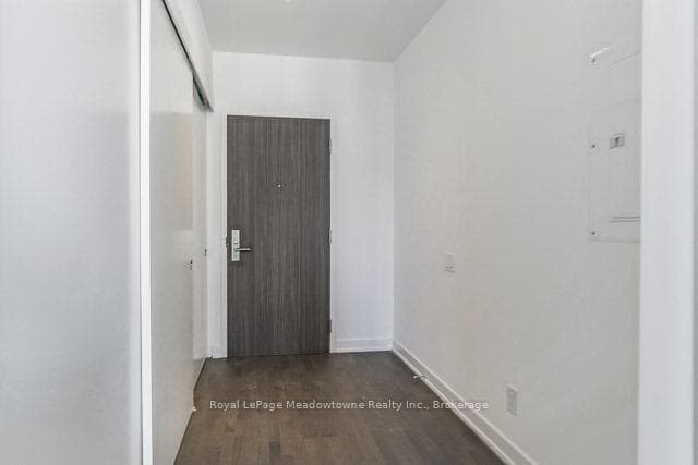 185 Roehampton Avenue Unit 2401 photo 3