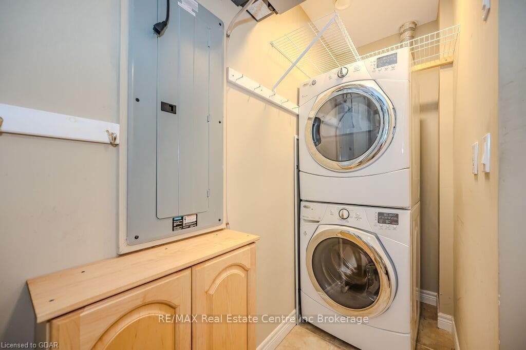 71 BAYBERRY Drive Unit D403 photo 16