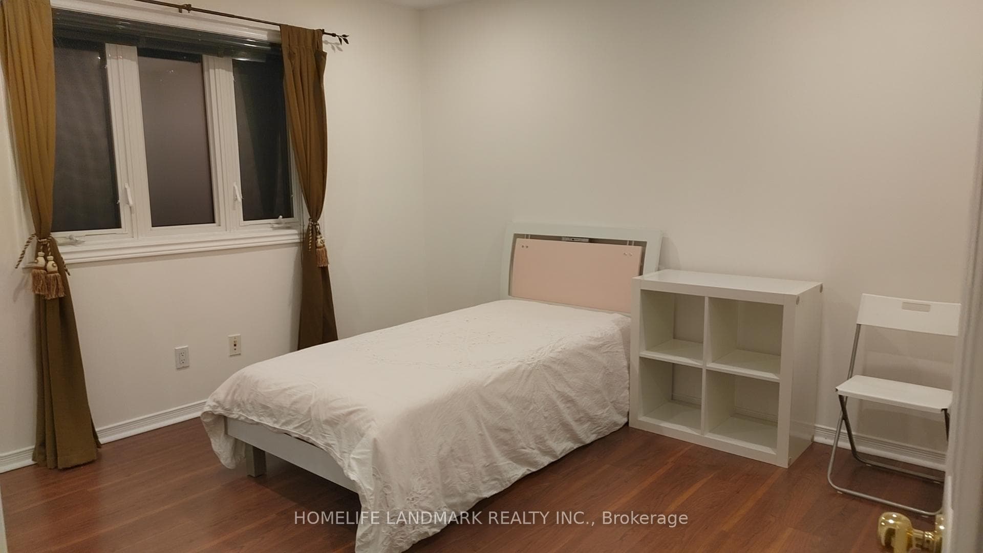 22 Morgan Avenue photo 9