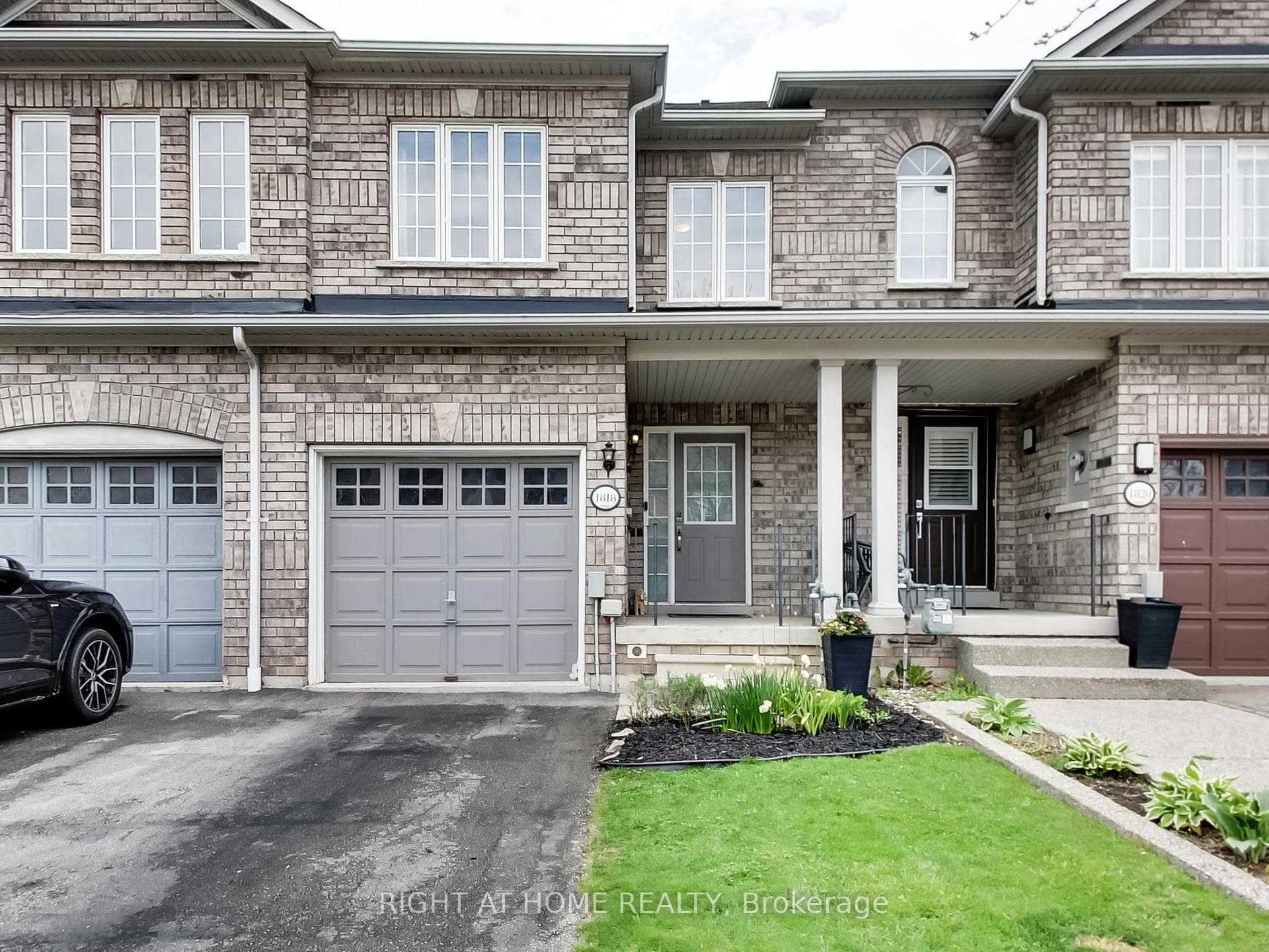 1818 Mccoy Avenue photo 2
