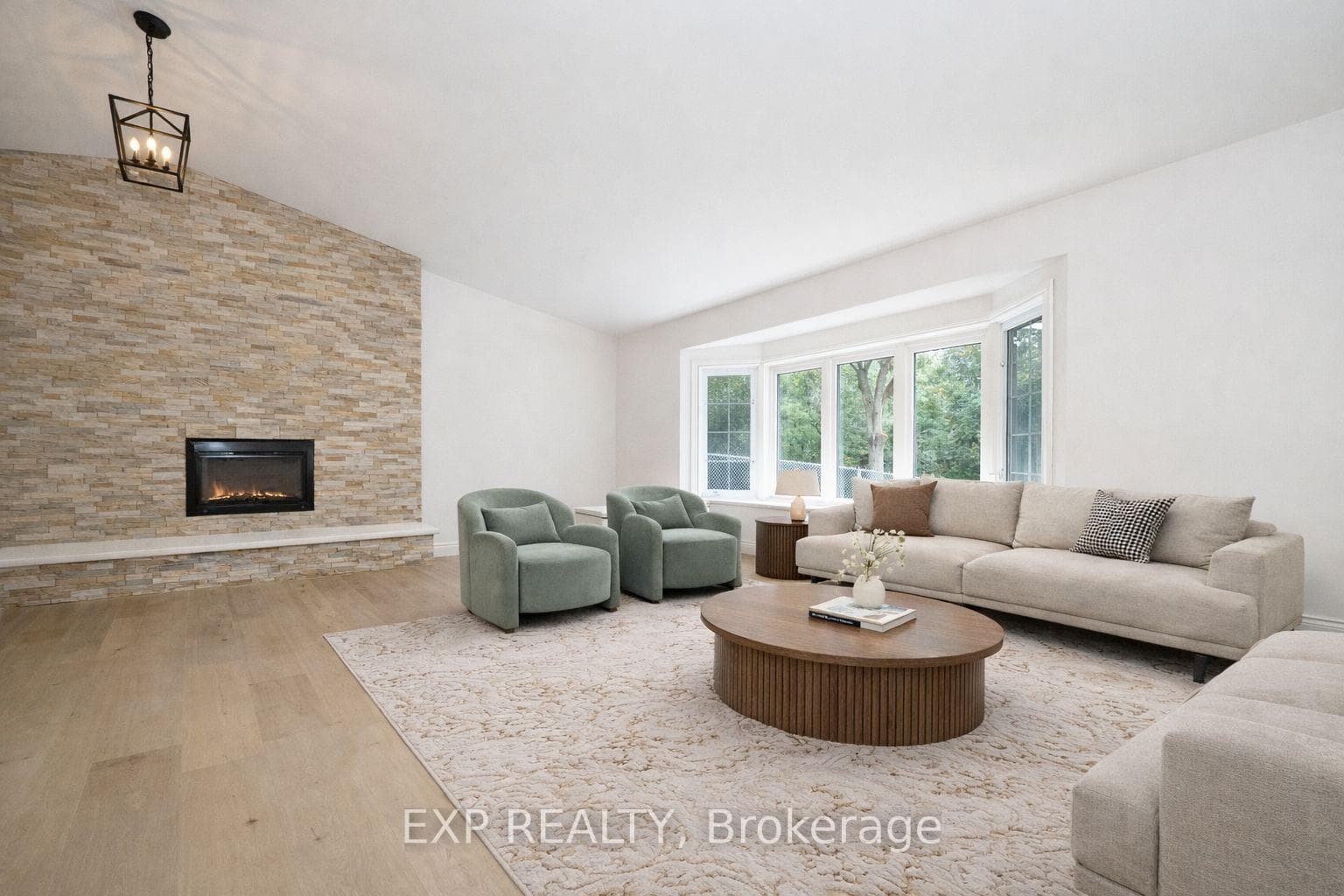 12056 Leslie Street photo 11