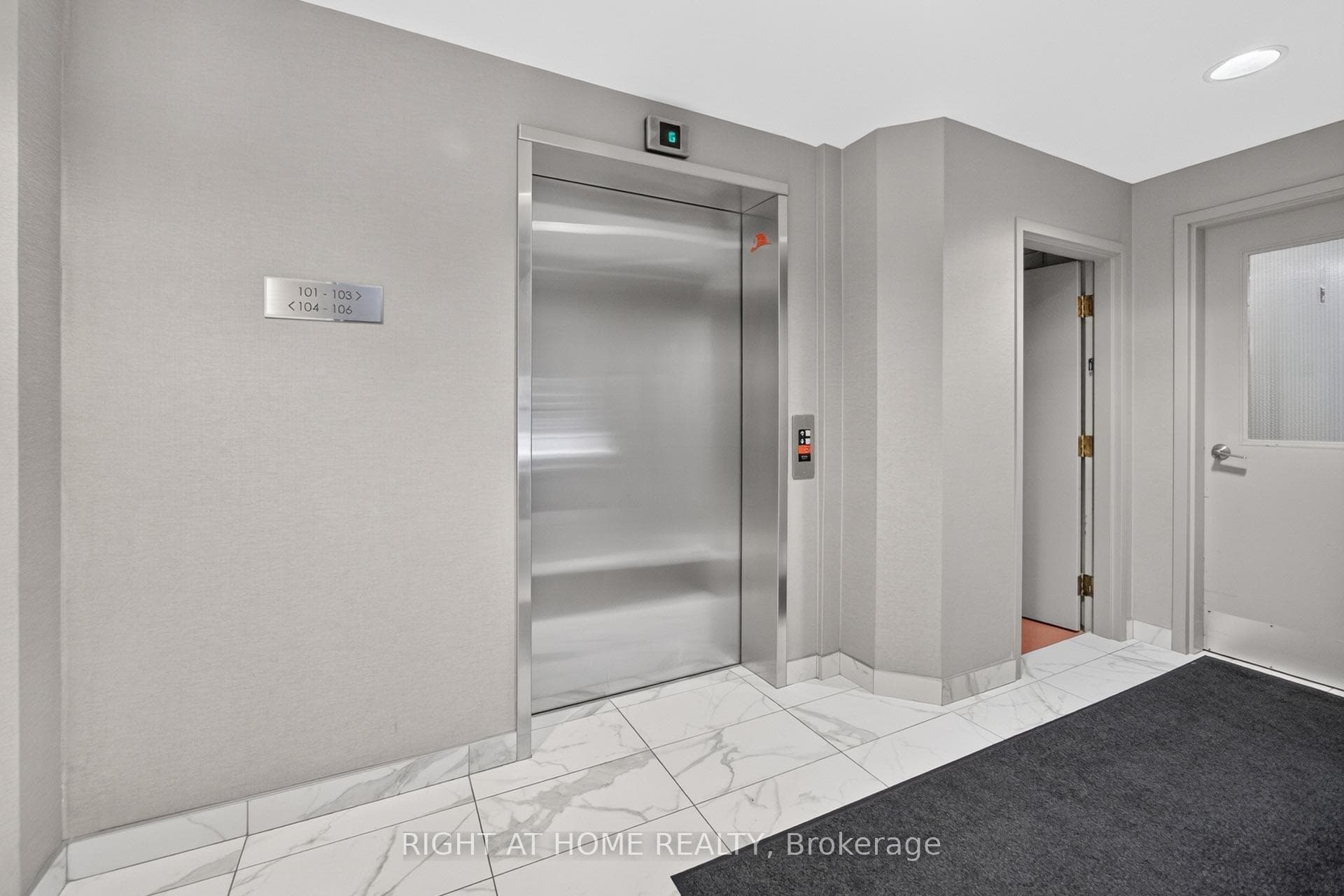 Elevator in Lobby