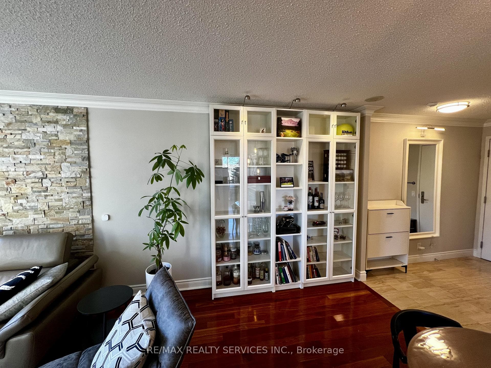 78 Harrison Garden Boulevard Unit 303 photo 8