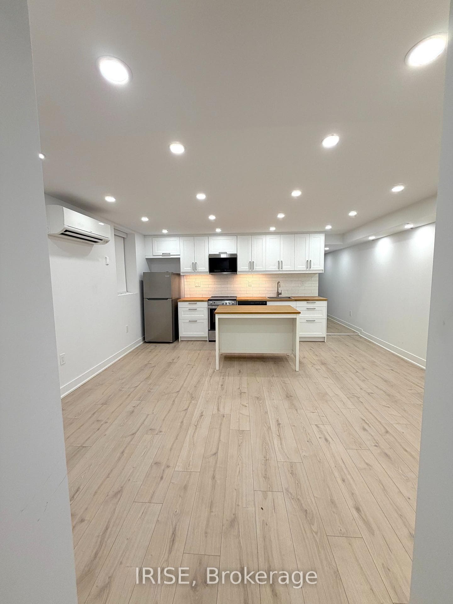 2 Selwood Avenue Unit A photo 11