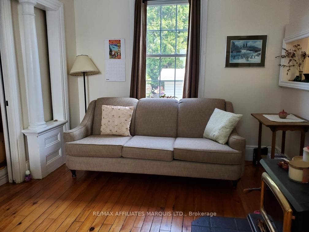 10 Smith Avenue photo 8