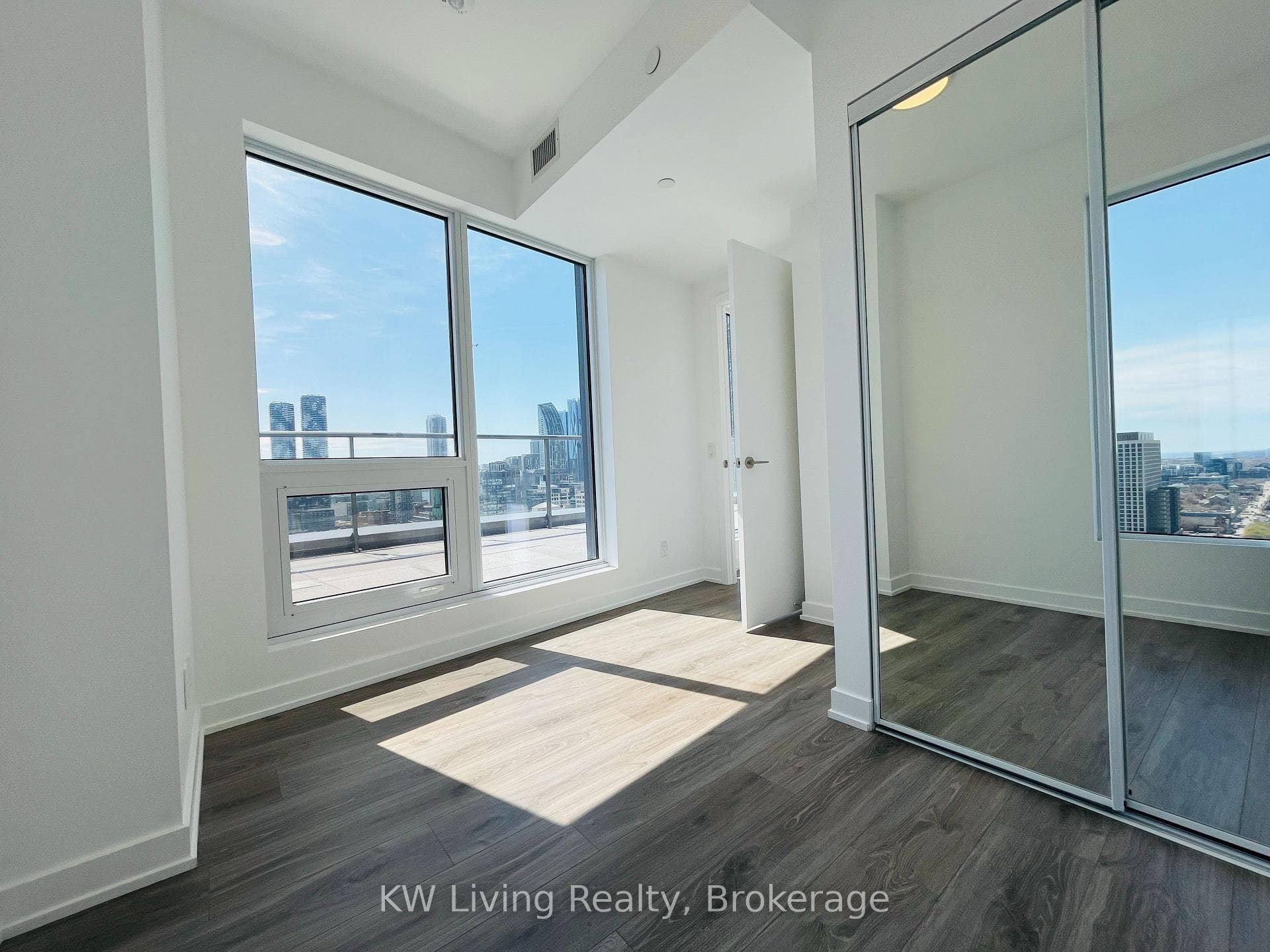 100 Queen Street Unit 3006 photo 7