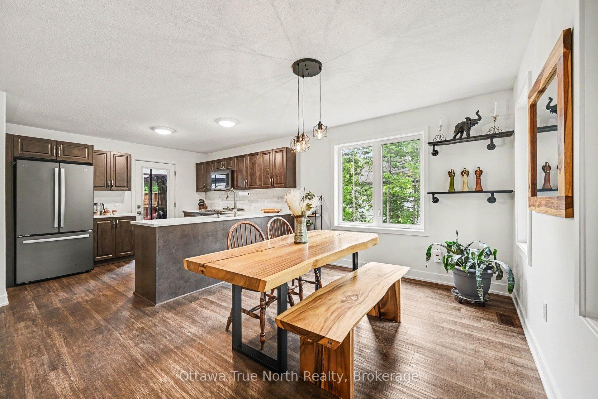 1196 Flat Rapids Road photo 11