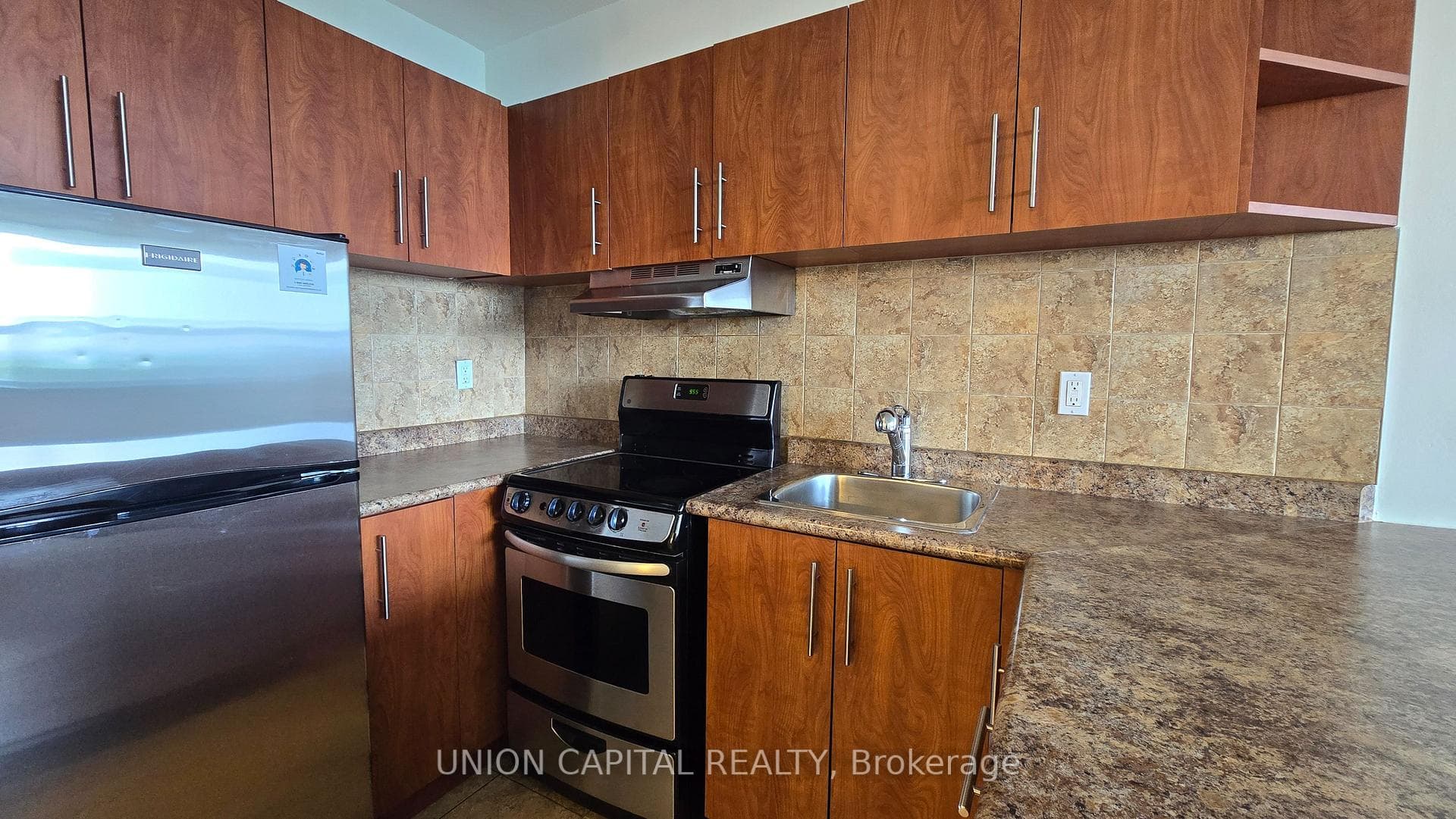 230 Oak Street Unit 2103 photo 4