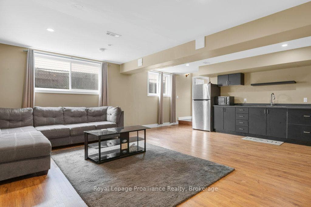 24 Freedom Crescent photo 29