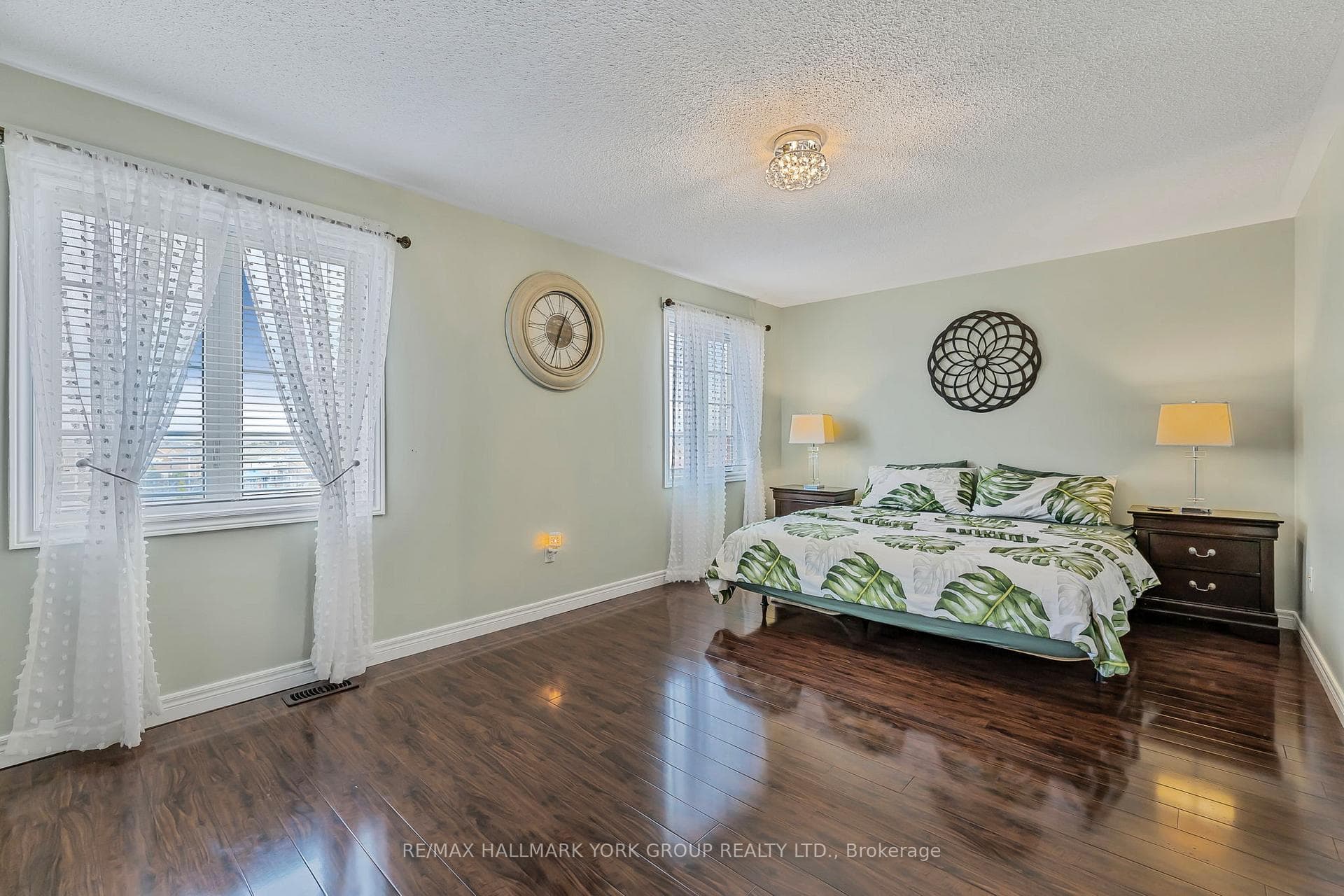 240 Borealis Avenue photo 15