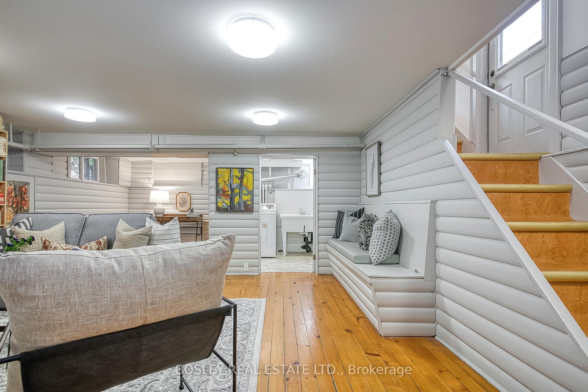 76 Evans Avenue photo 28