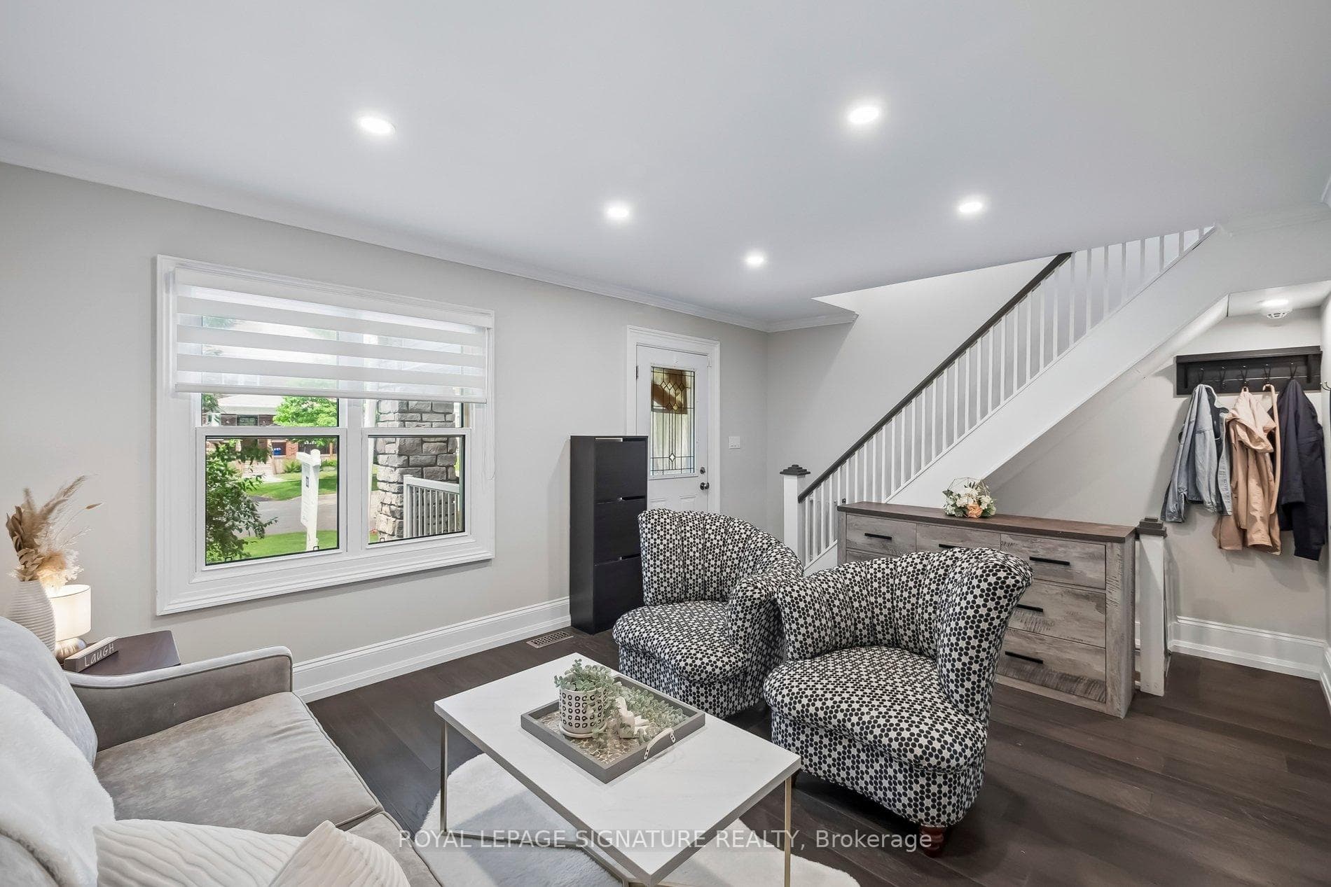 23 Arlington Avenue photo 3
