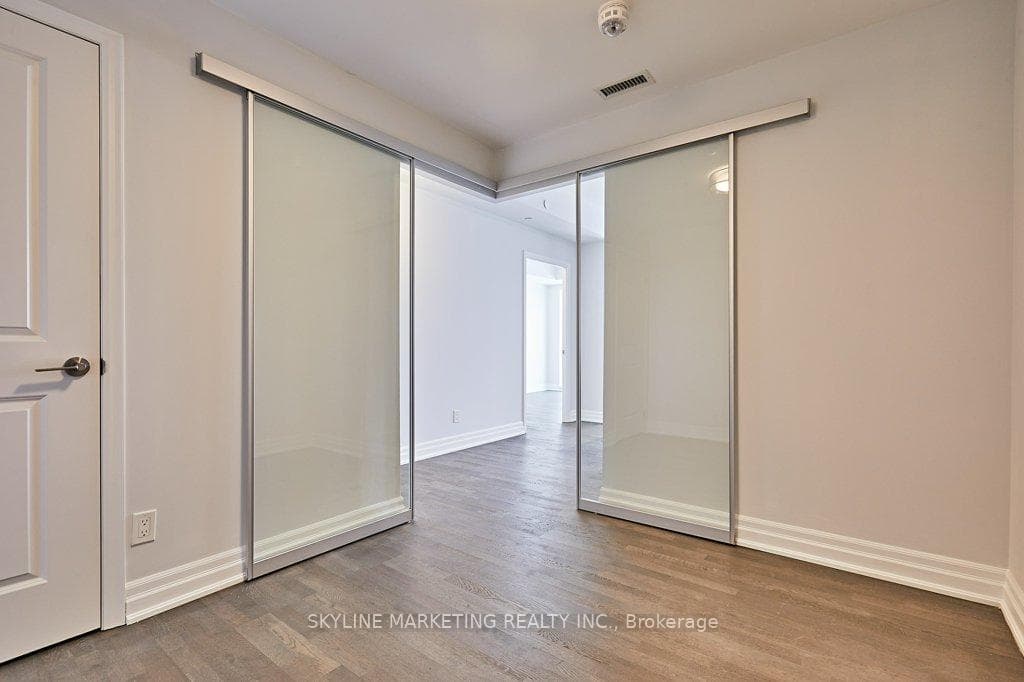10 Rouge Valley Drive Unit 728A photo 16