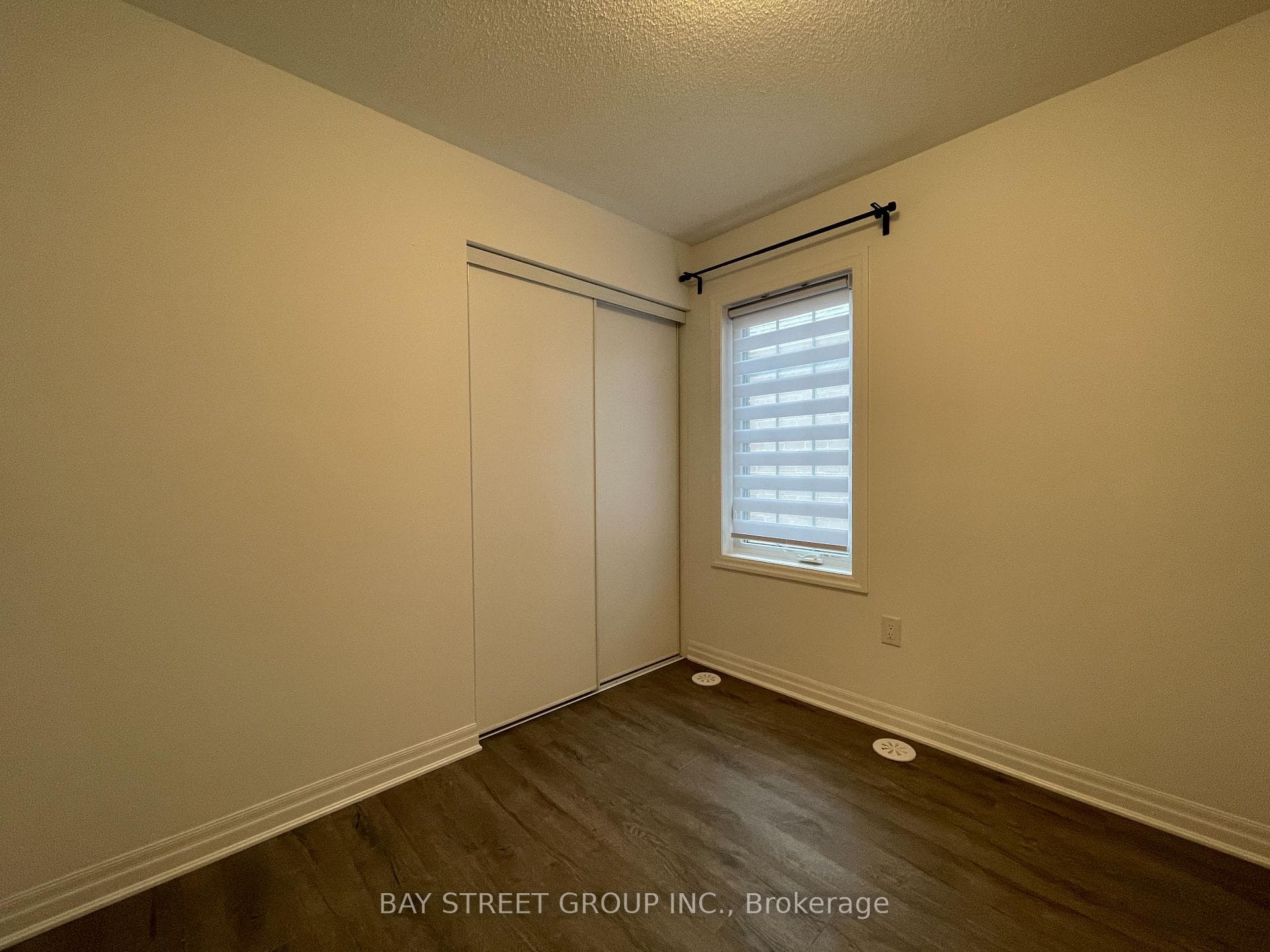 1829 Thames Circle photo 20