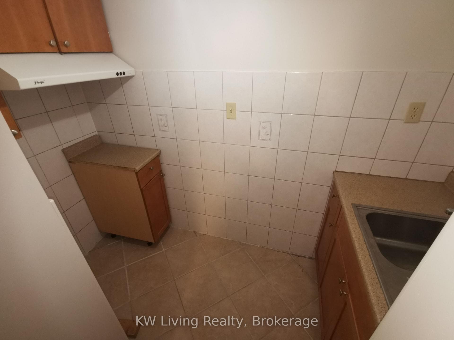 108 Arco Circle Unit Lower photo 11