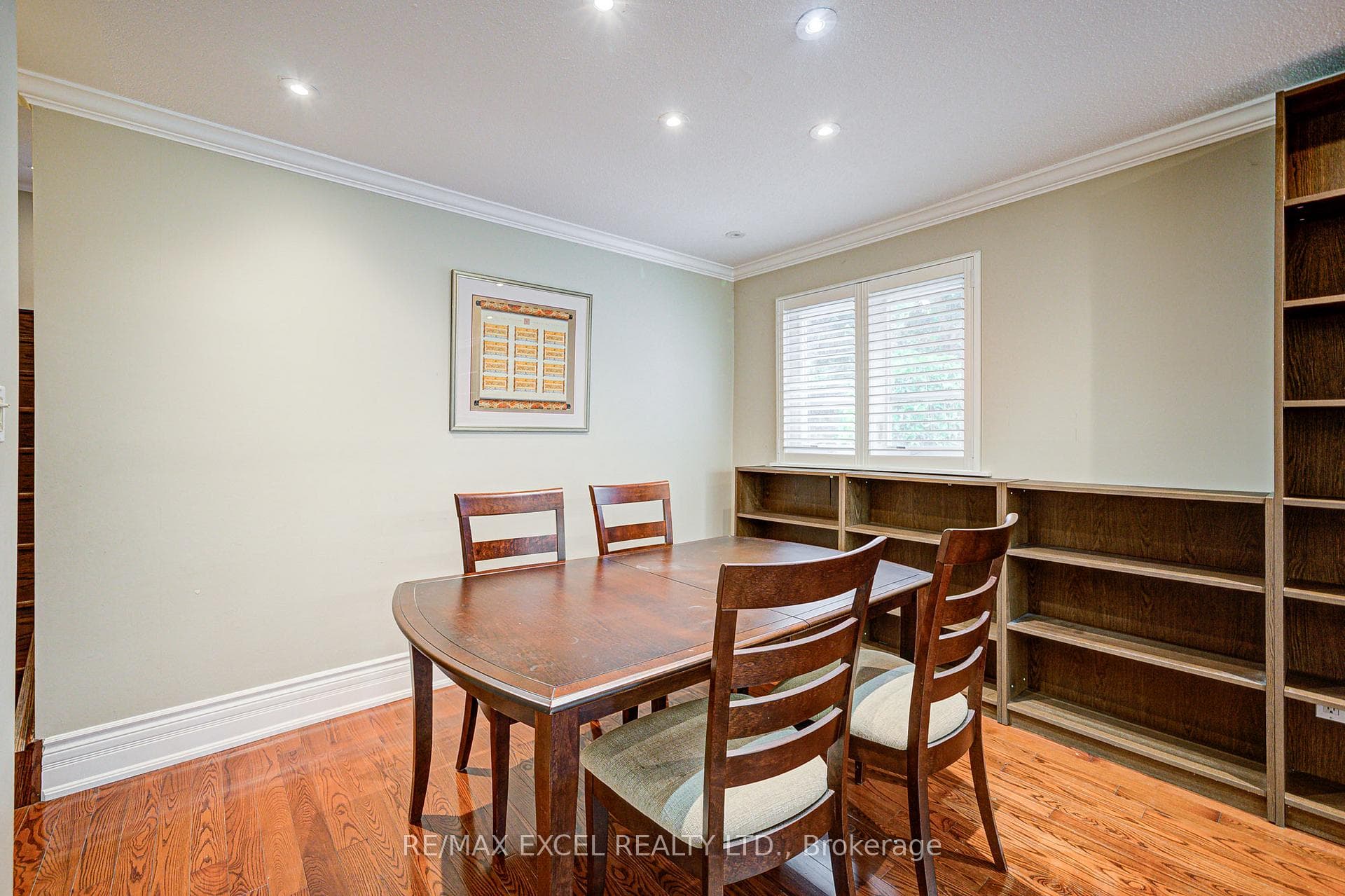 108 Babcombe Drive photo 5