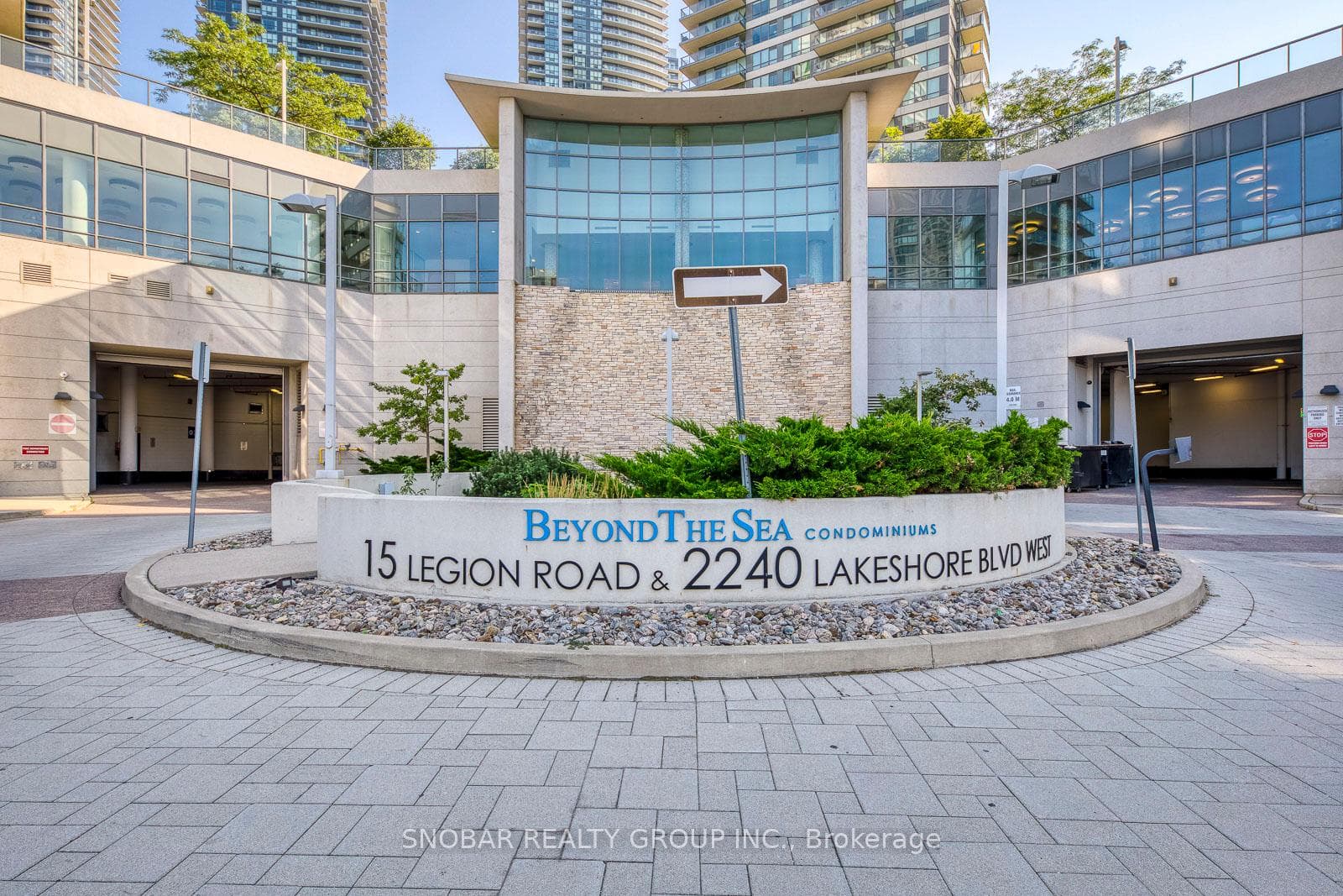 15 Legion Road Unit 2203 photo 2