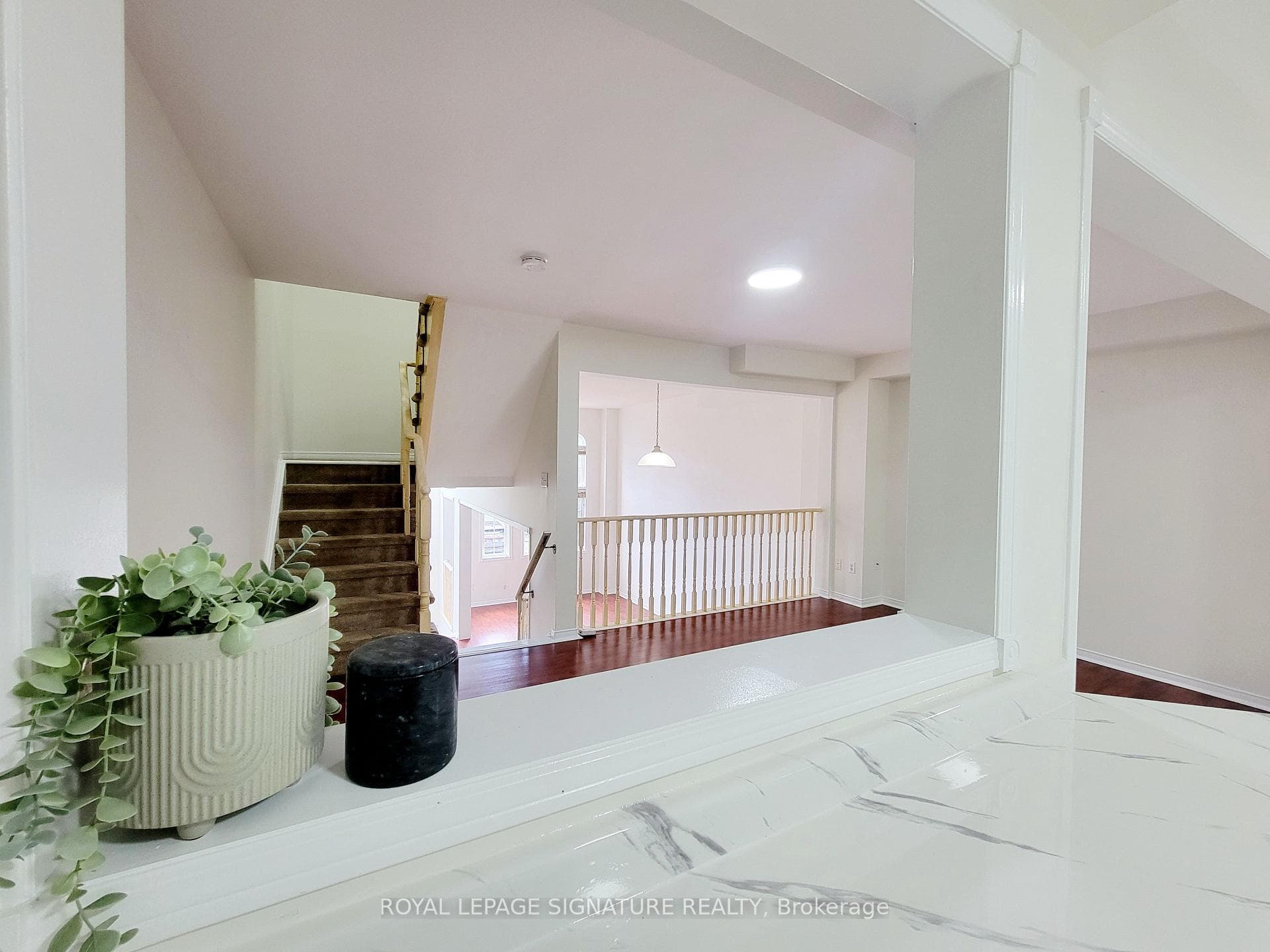5525 Palmerston Crescent Unit 30 photo 11