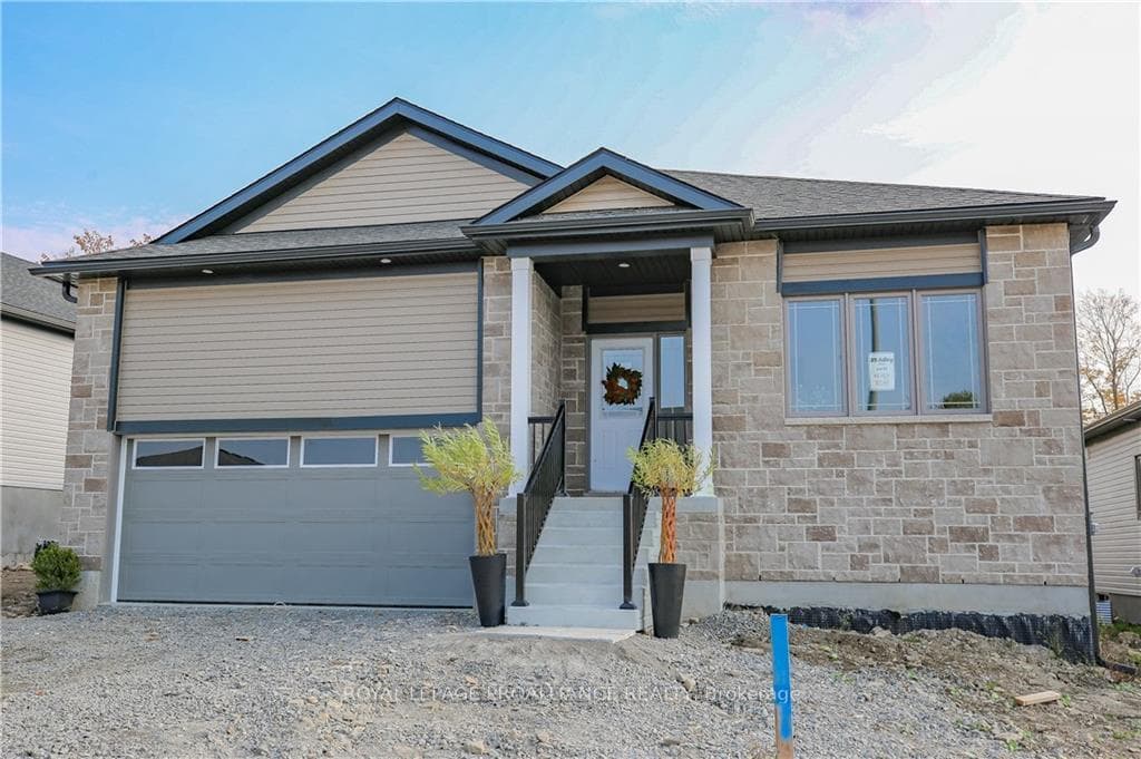 89 ADLEY Drive photo 1