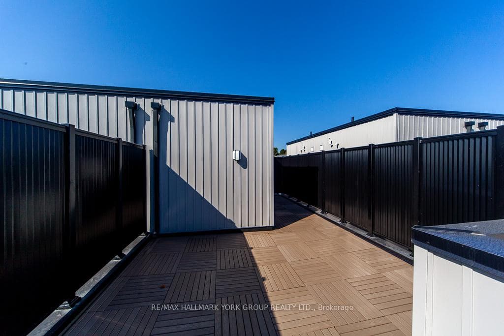 40 BAYNES Way Unit 4 photo 17