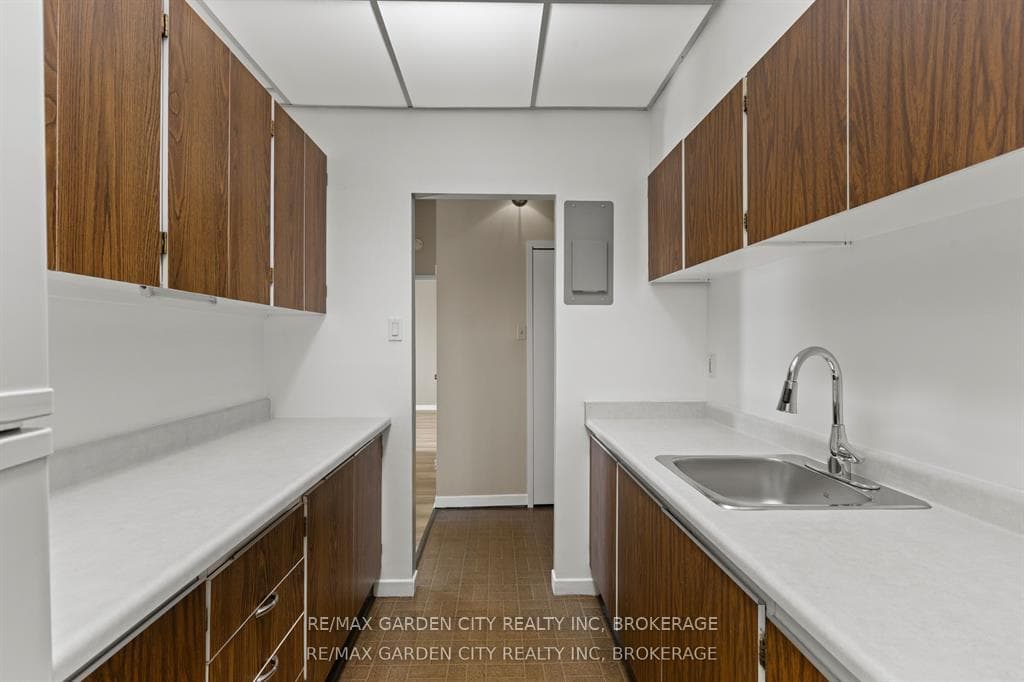 196 SCOTT Street Unit 517 photo 6