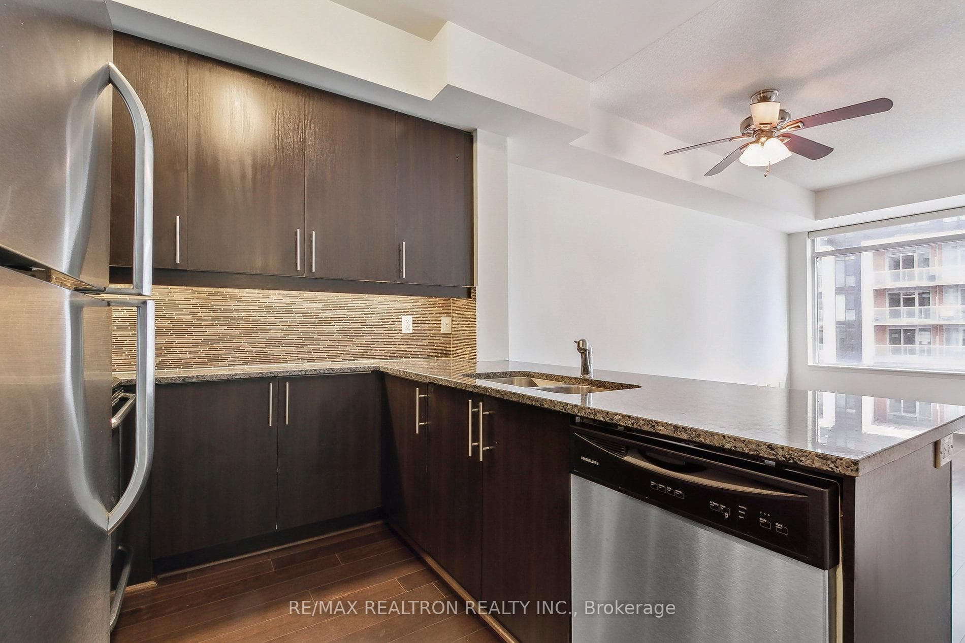 8110 Birchmount Road Unit 713 photo 18